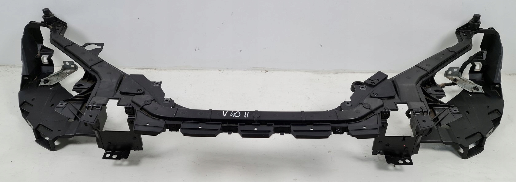 PAS PRZEDNI WZMOCNIENIE OKULAR VOLVO V40 II CROSS