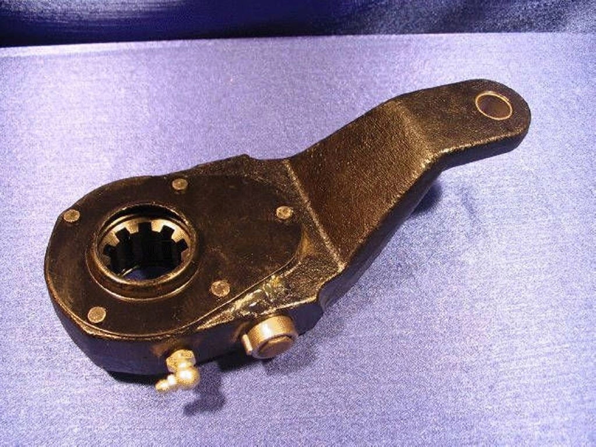 DZWIGNIA ROZP.SCANIA LEWA