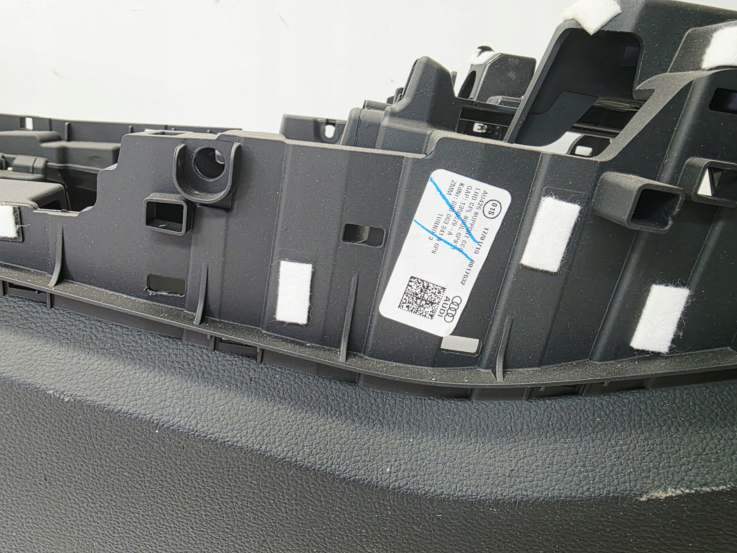 TUNEL mitte AUDI Q5 FY 80A 80B863241A 6PS