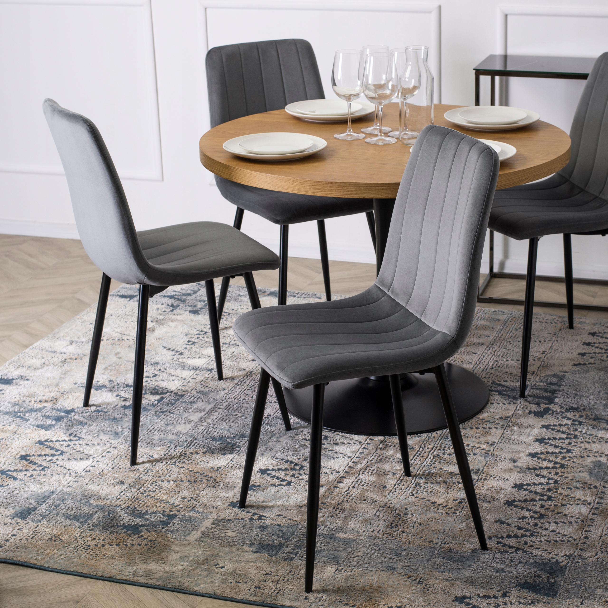 IBIS – detal przeszyć i profilu