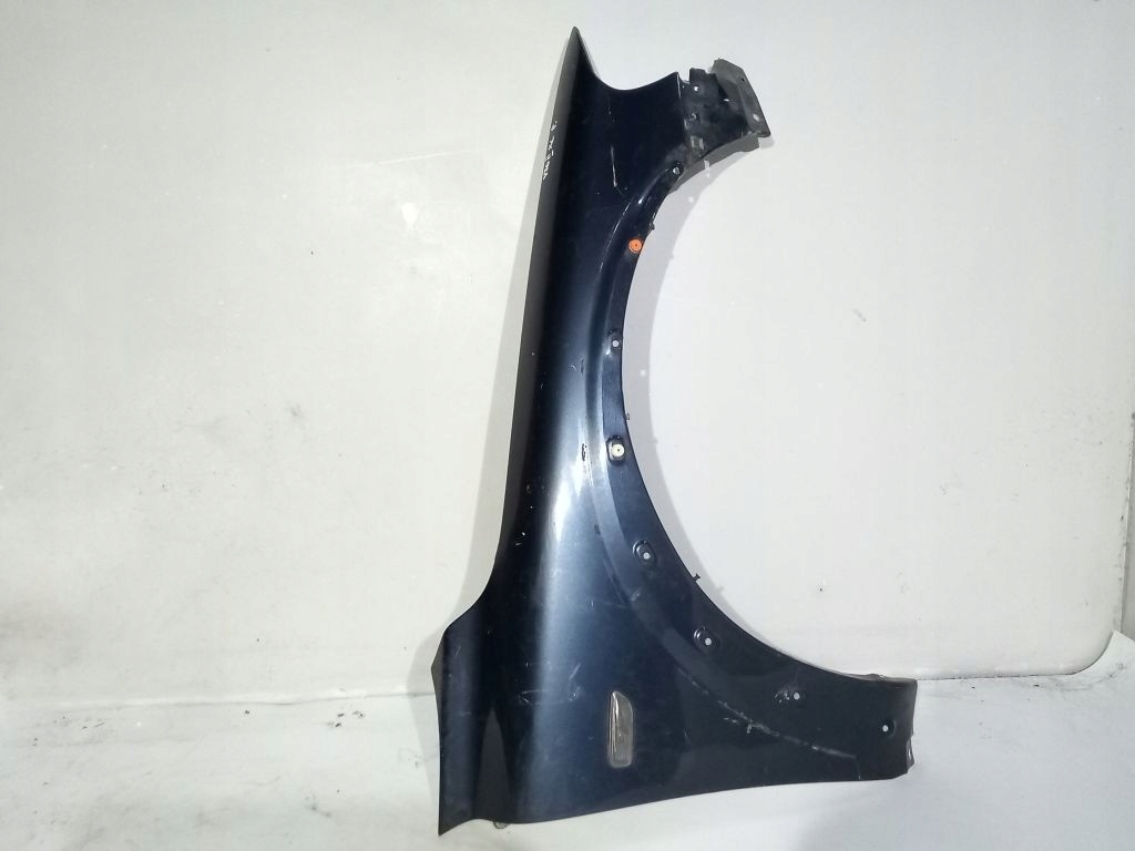 Volvo V70 II XC fender right