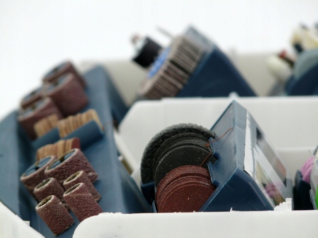 MULTISZLIFIERKA MINI-SZLIFIERKA WIERTARKA FREZARKA Maksymalna moc 270 W