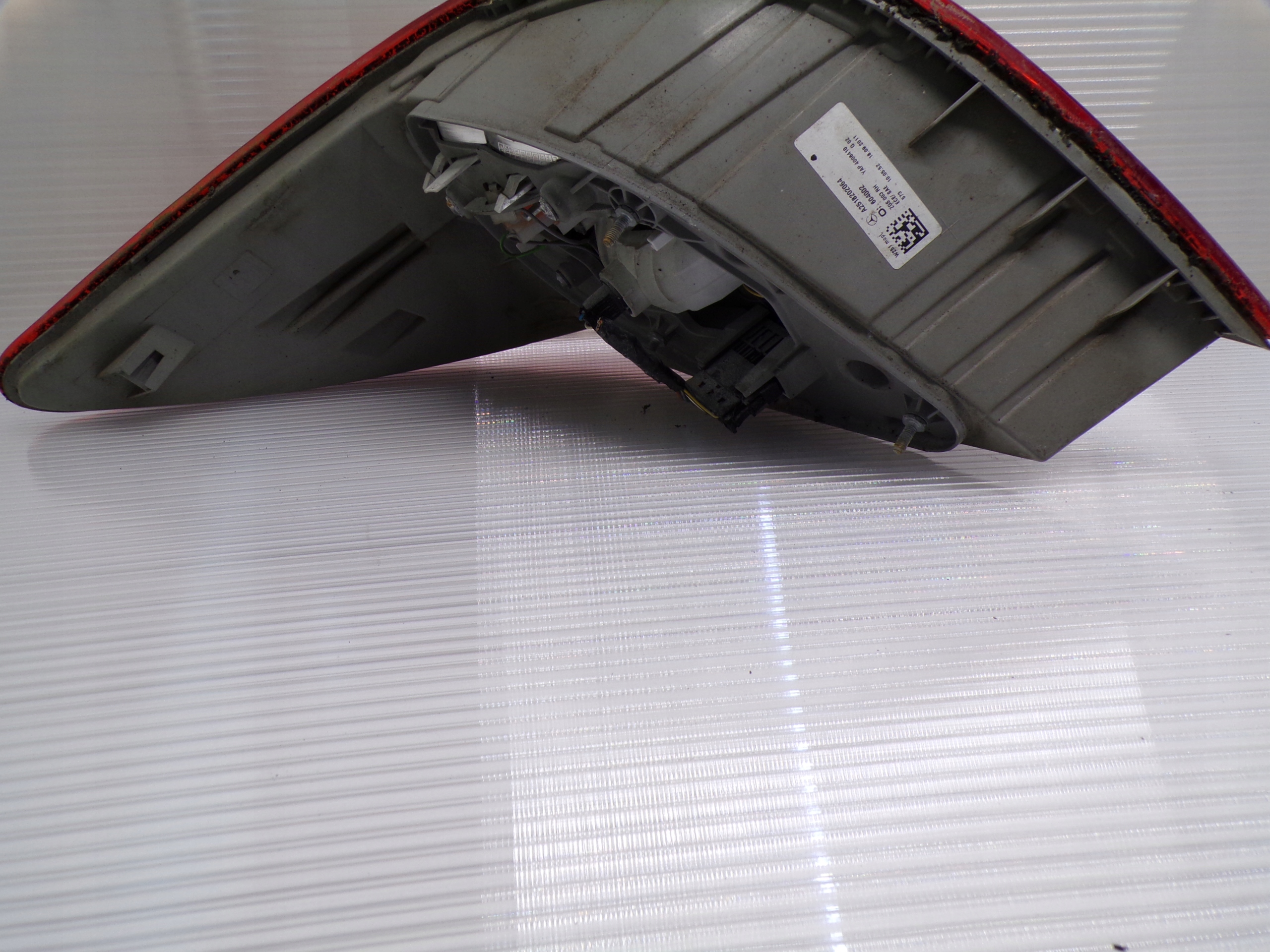 фонарь правый MERCEDES W251 РЕСТАЙЛИНГ led r класс