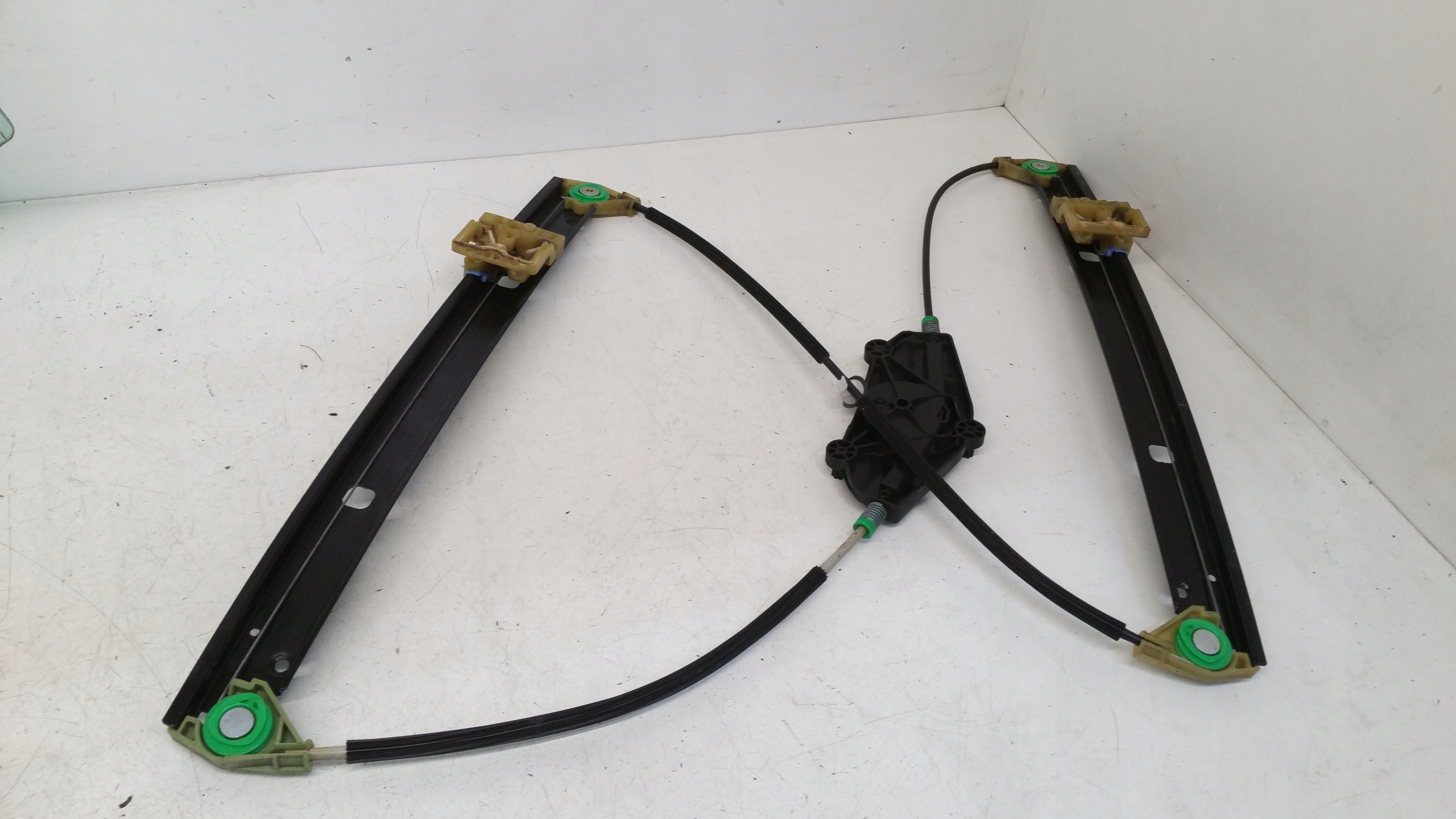 window regulator left front 8K0837463 Audi A4 B8