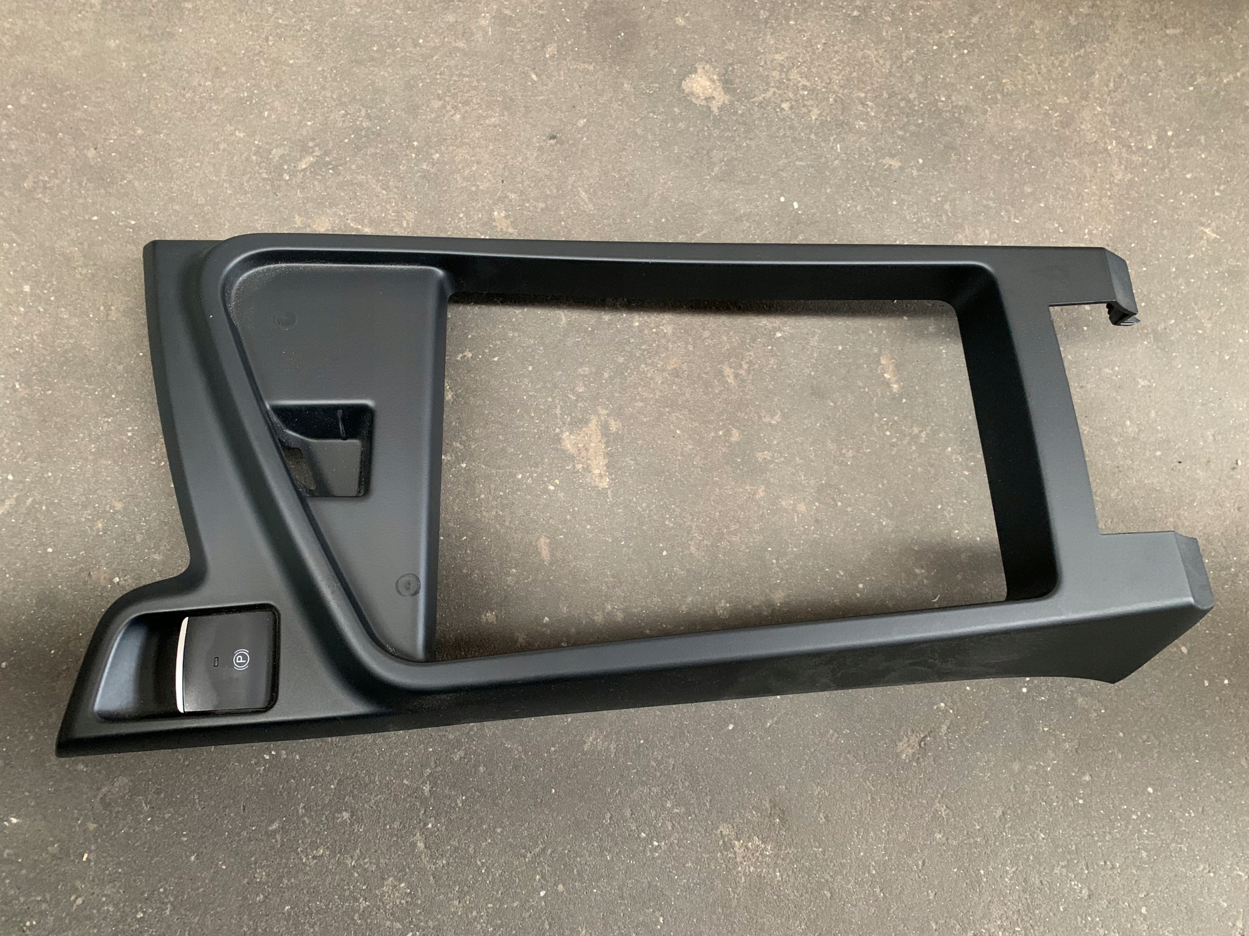 ALFA ROMEO STELVIO защита рамка консоль средняя 156141142