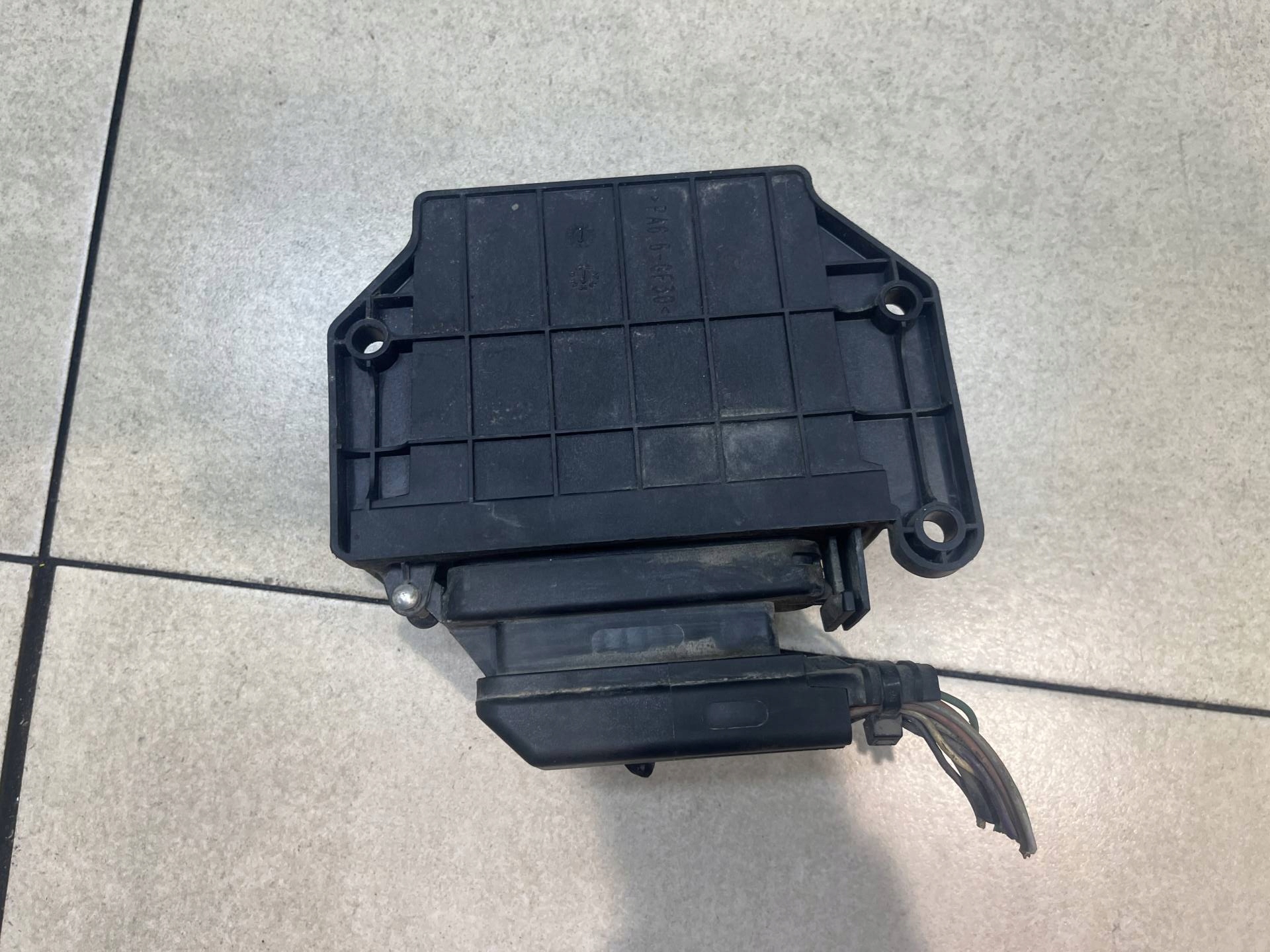control unit of the engine RENAULT MASCOTT 2.8 D 7700377200