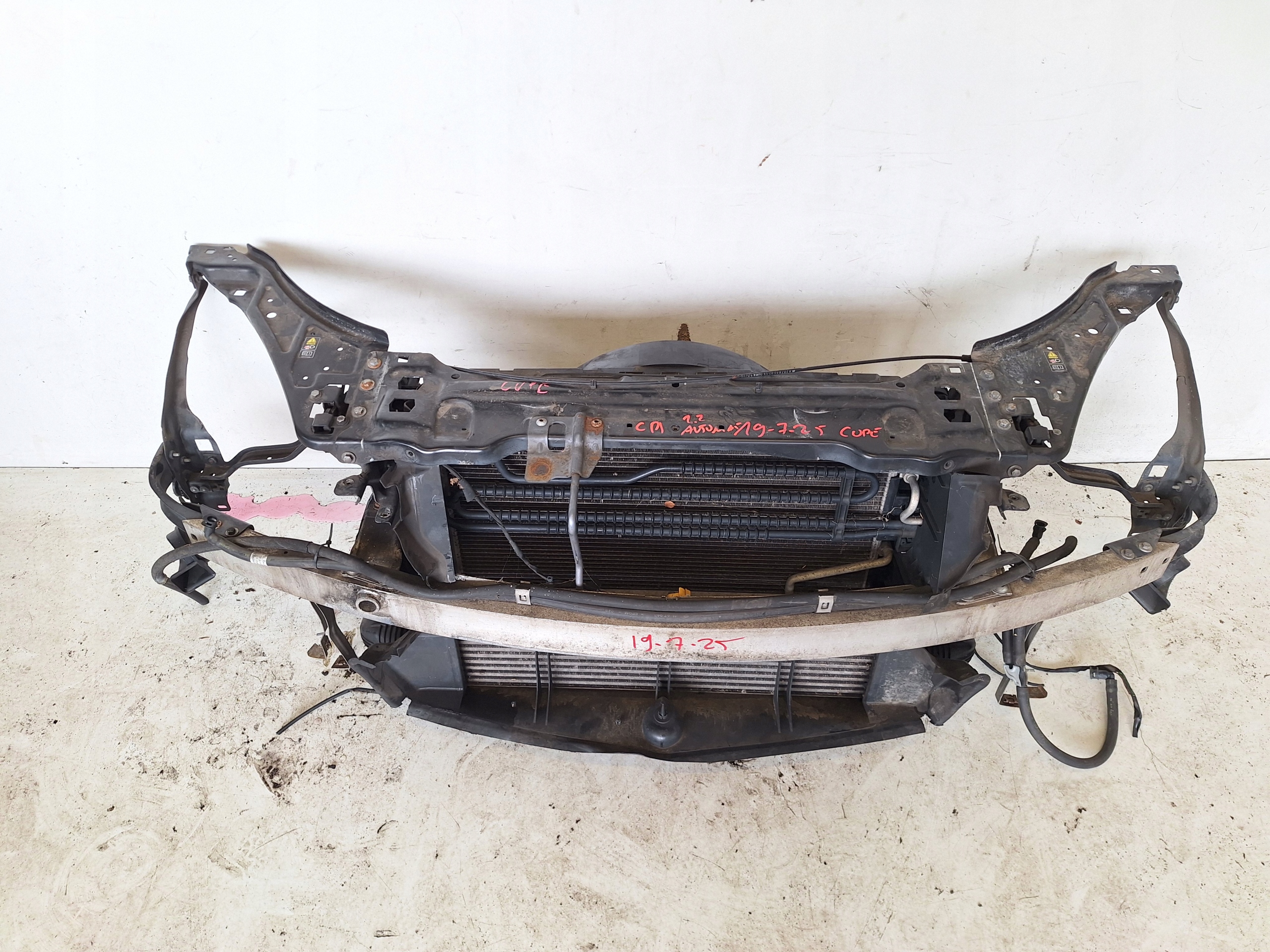 MERCEDES E-KLASA W212 COUPE W207 09-13 support panel for radiators 2.2 CDI AUTOMAT