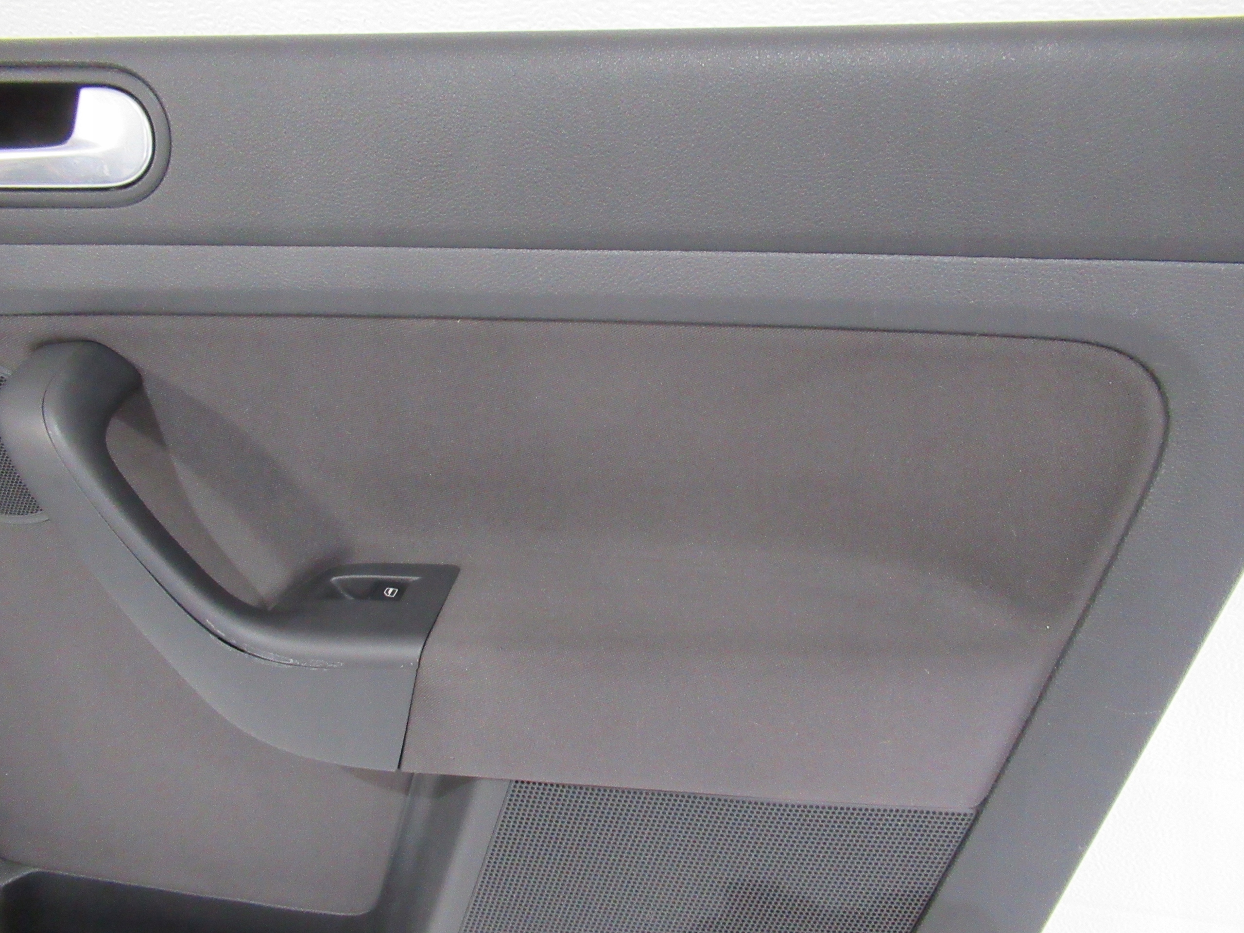 GOLF VI 6 plus side door right front 5M0868080A