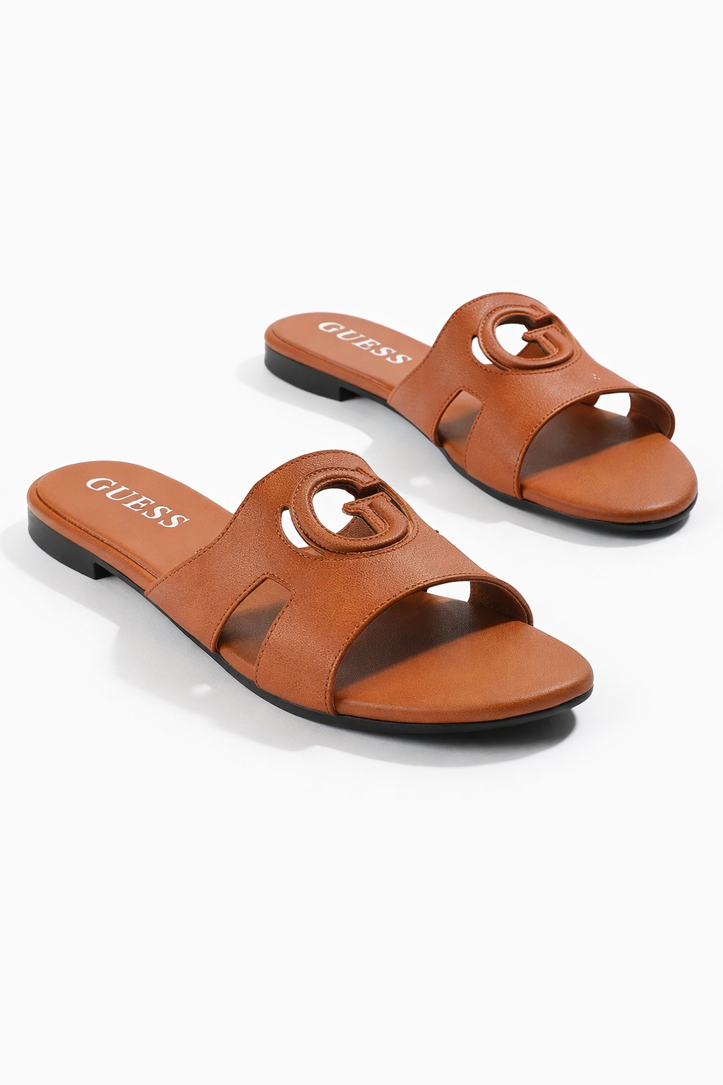 Guess Nazouváky Guess v hnědé barvě z pravé kůže s logem 38 I1B