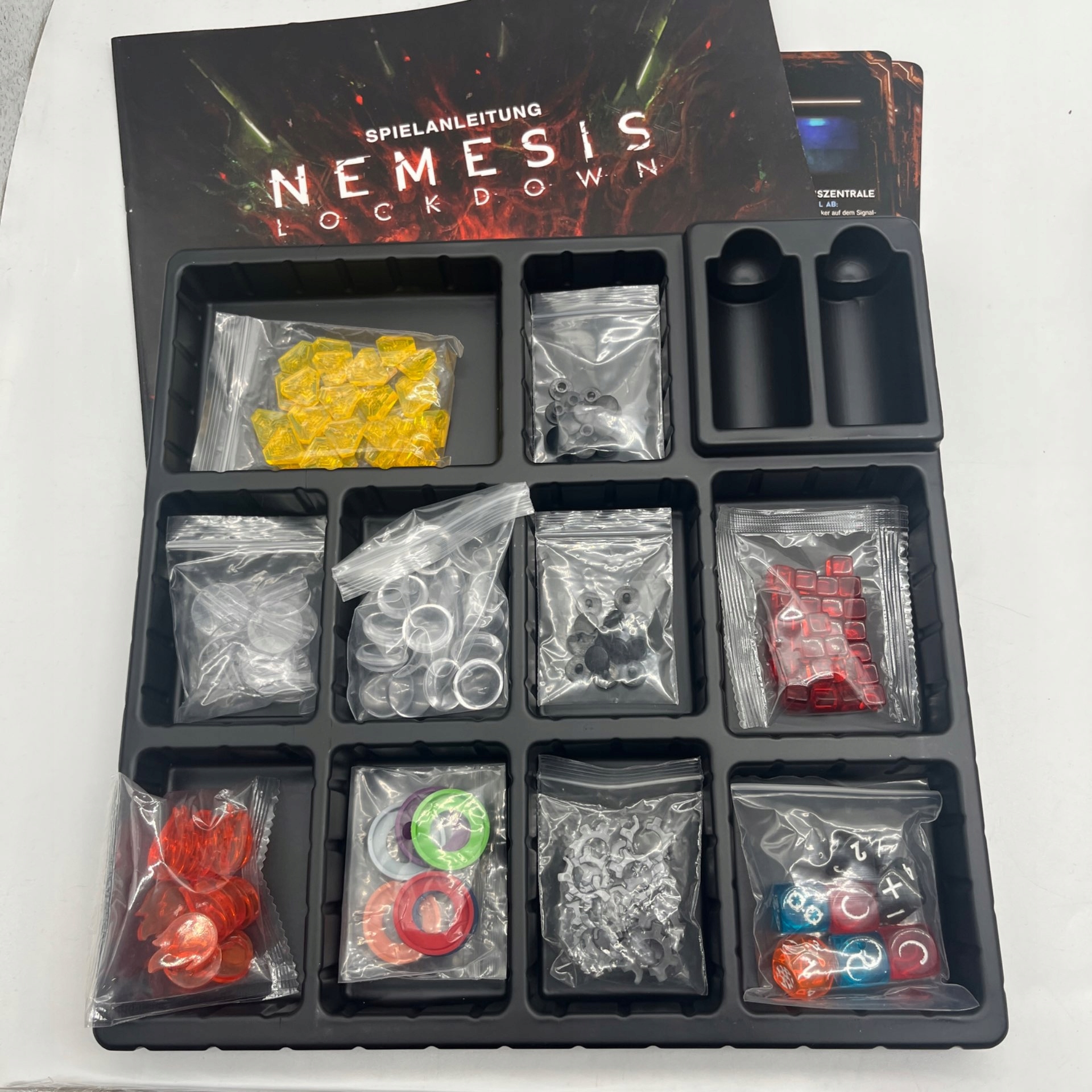 Gra planszowa Nemesis: Lockdown Awaken Realms Typ Podstawa