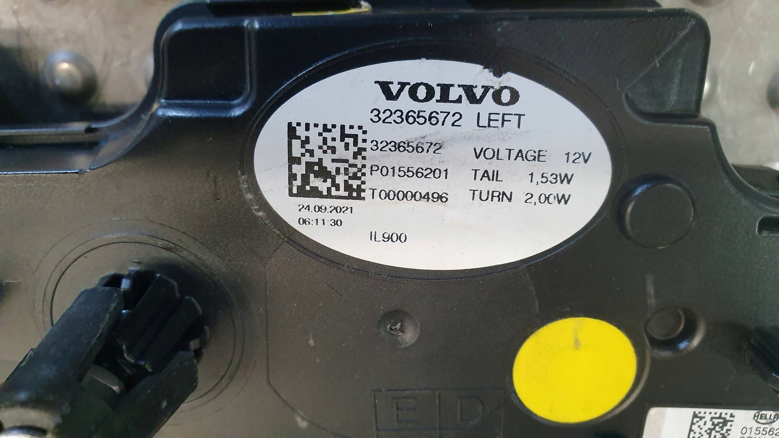 light rear part left VOLVO C40 to the bonnet 21- 32365672
