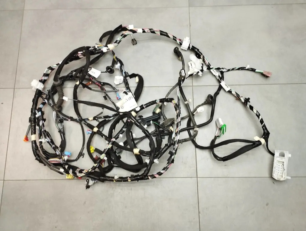 Renault Kadjar жгут проводов установка 241636467R