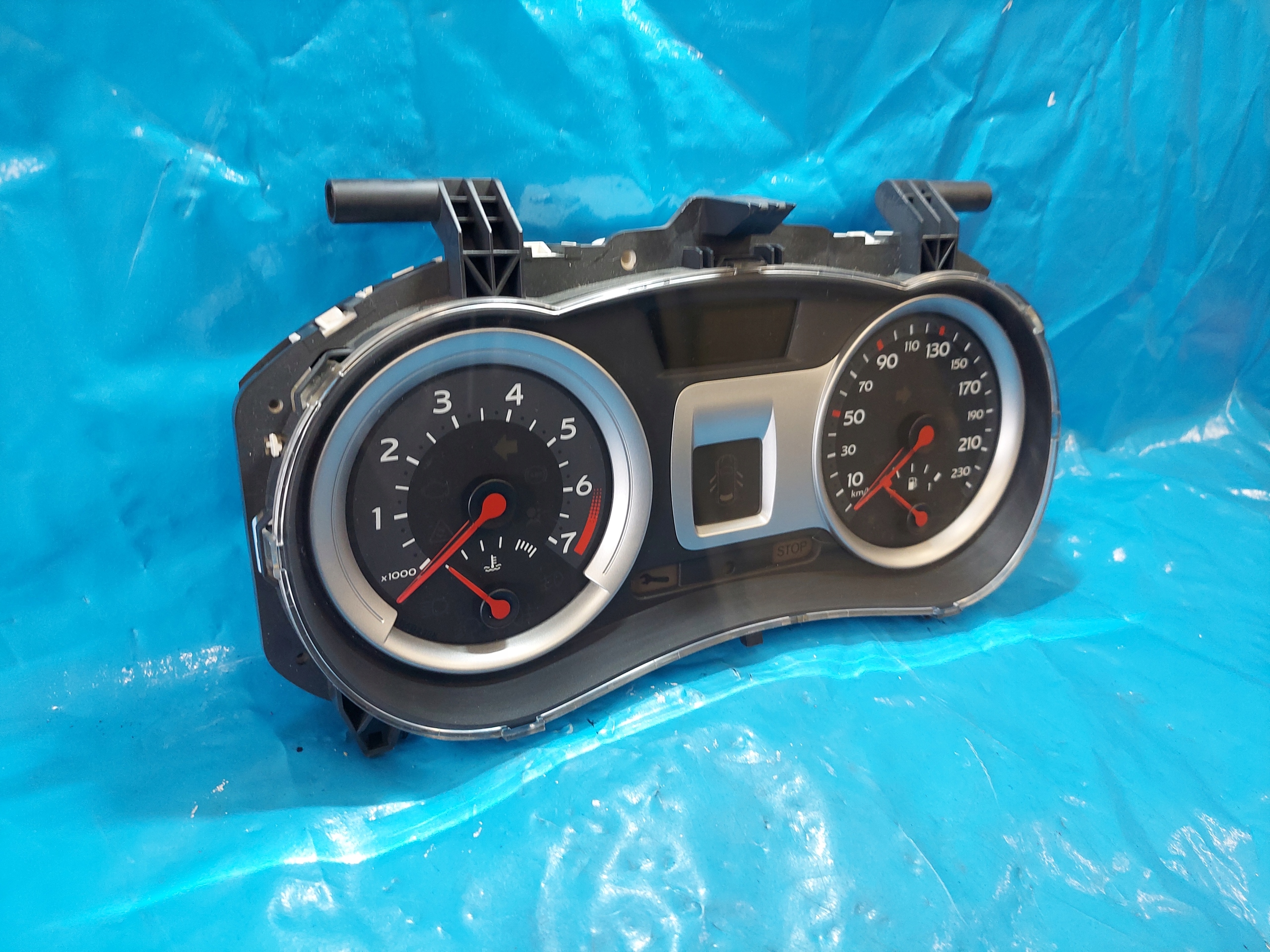 dials clock CLIO 3 1.6 16V 8200628775H