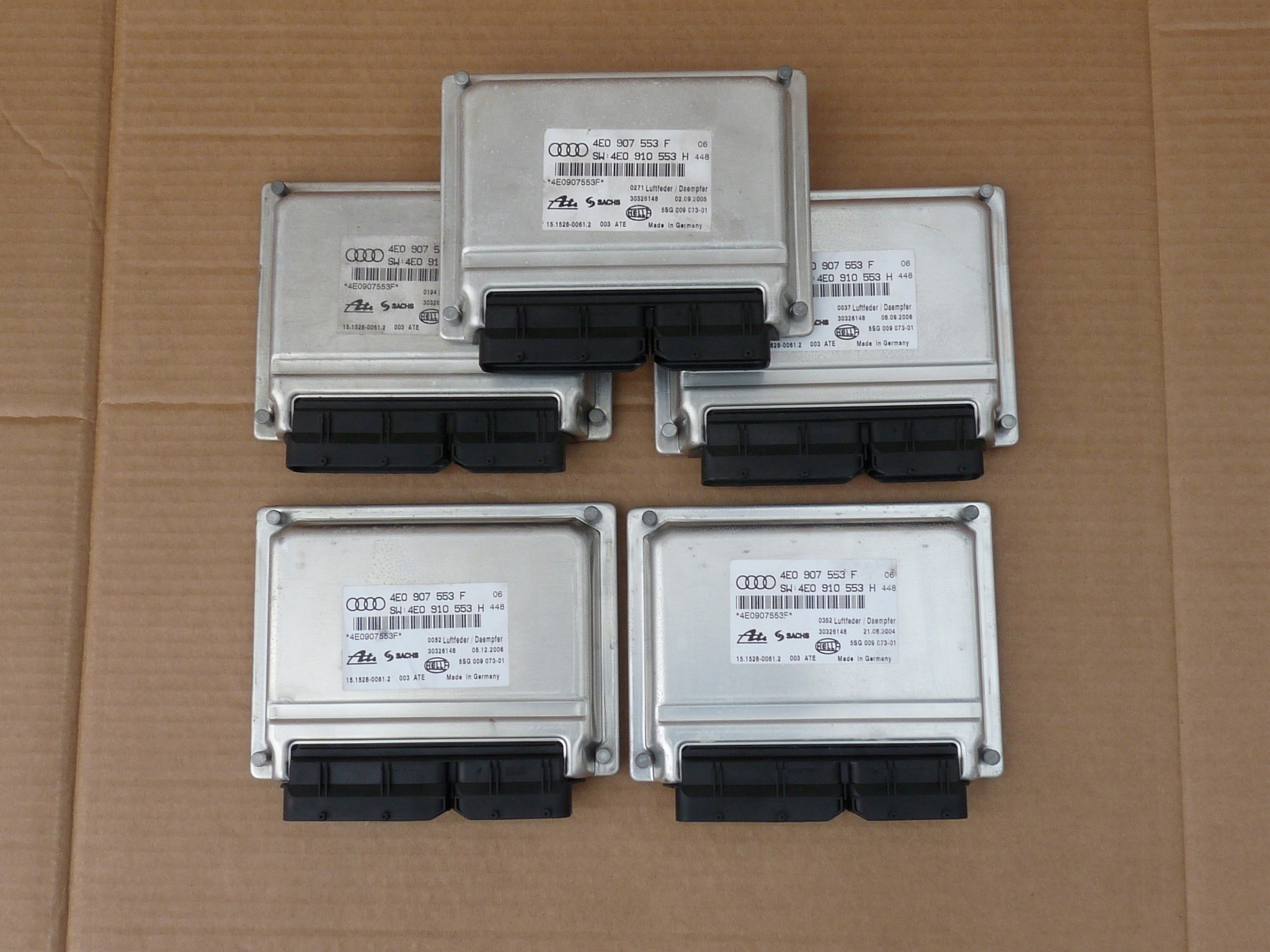 AUDI A8 D3 MODUŁ ZAWIESZENIA 4E0907553F 4E0910553H