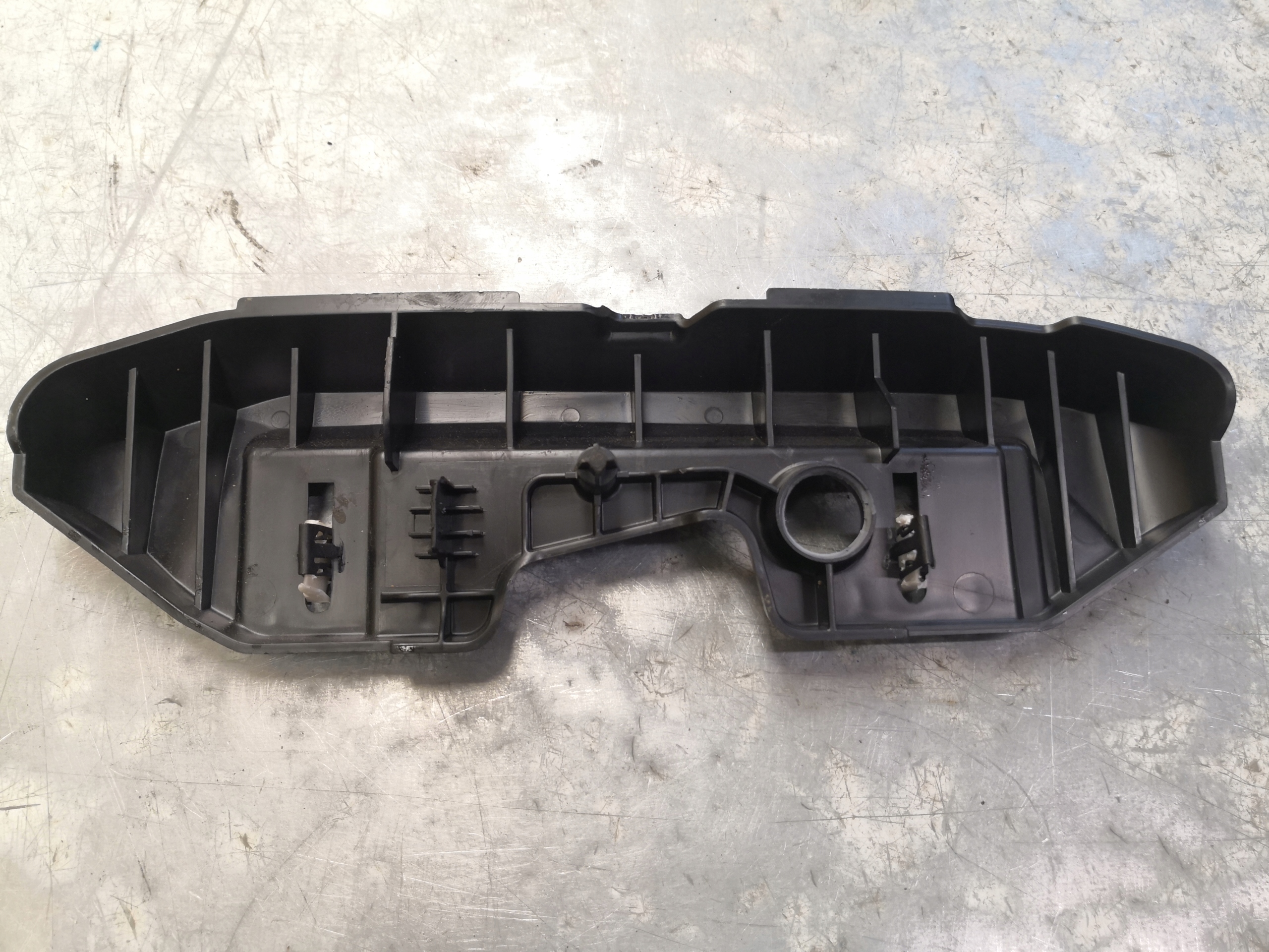 bumper bracket right front MONDEO MK5