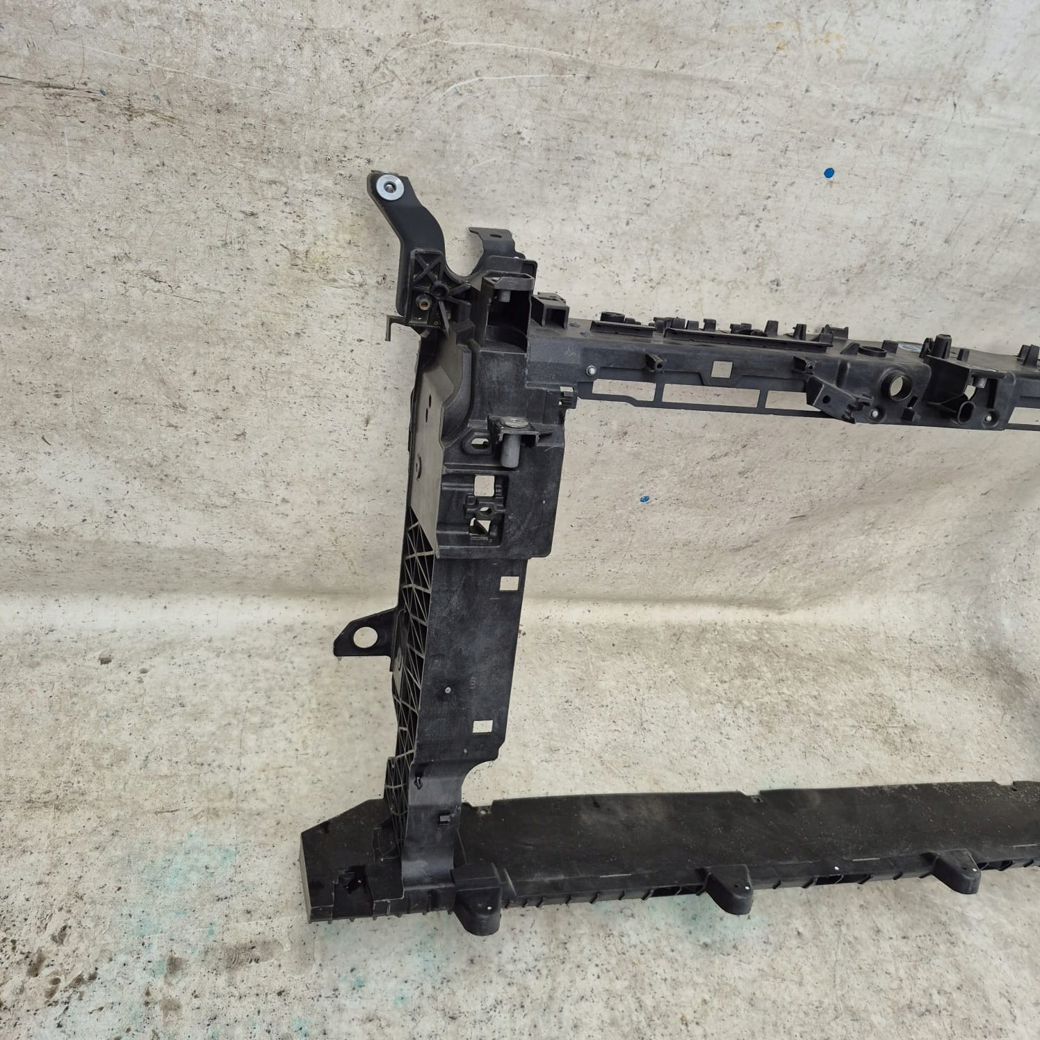 SEAT ARONA 6F9 FR 17- support panel for radiators pillar front 6F9805588
