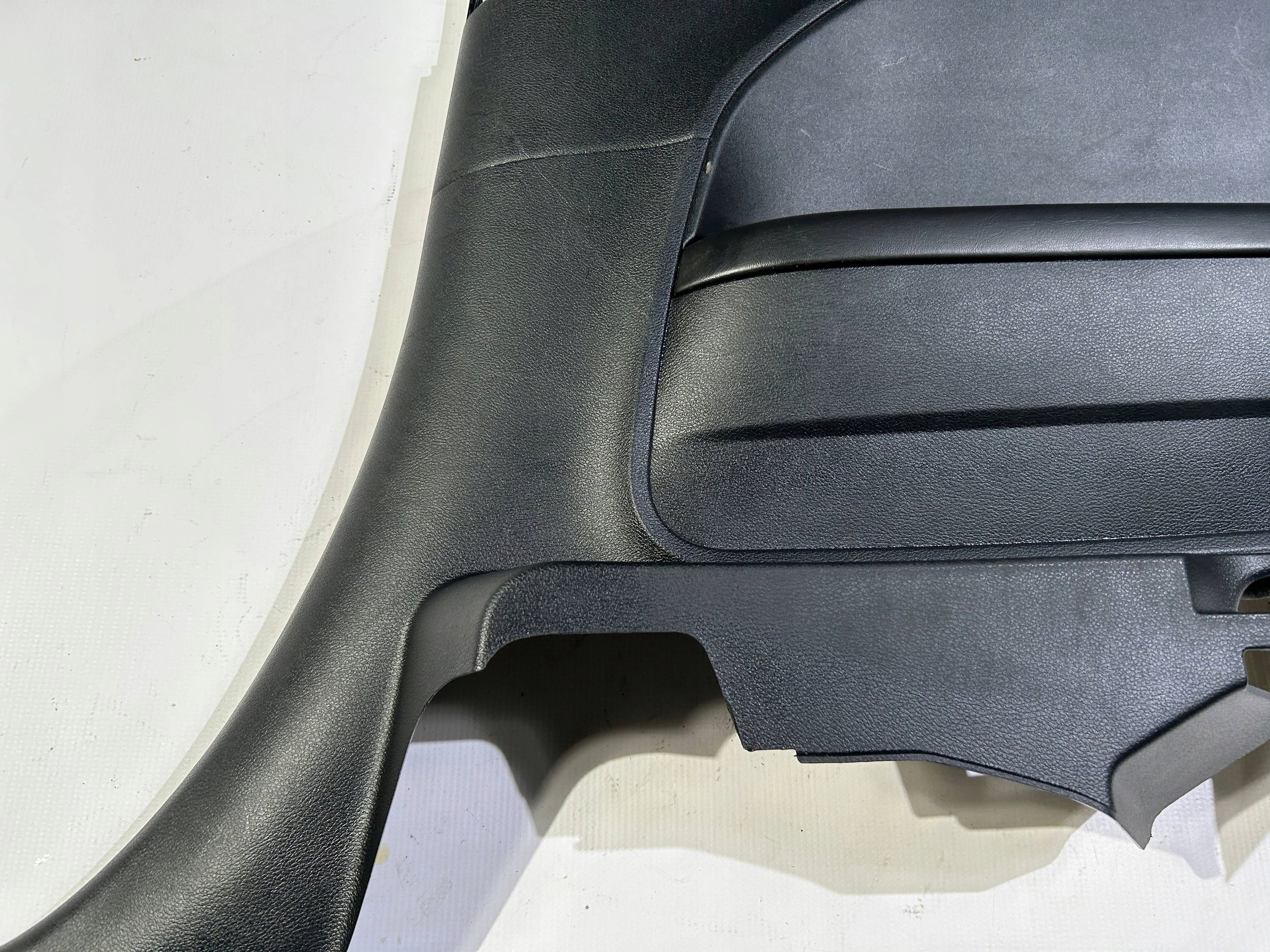 side upholstery rear part rear right right Dodge Challenger 2015