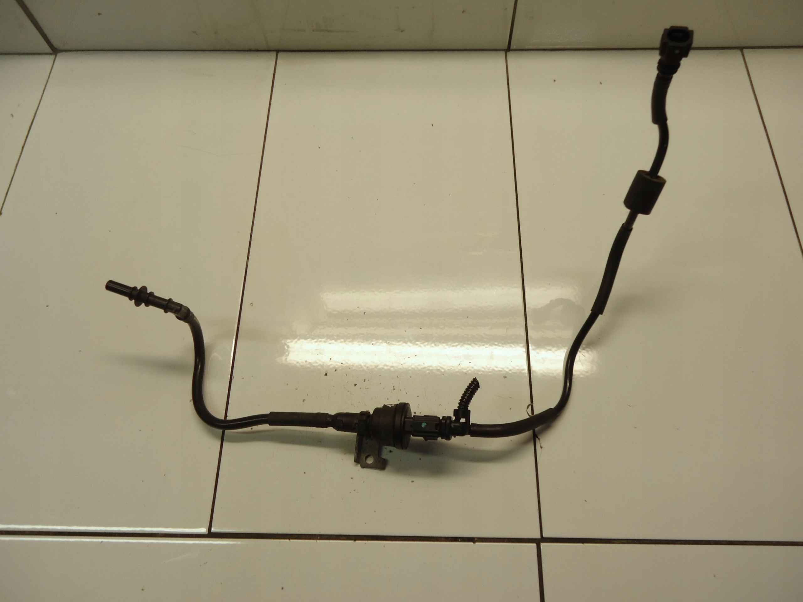 PEUGEOT CITROEN 1.2 VTI HM01 ventil goriva