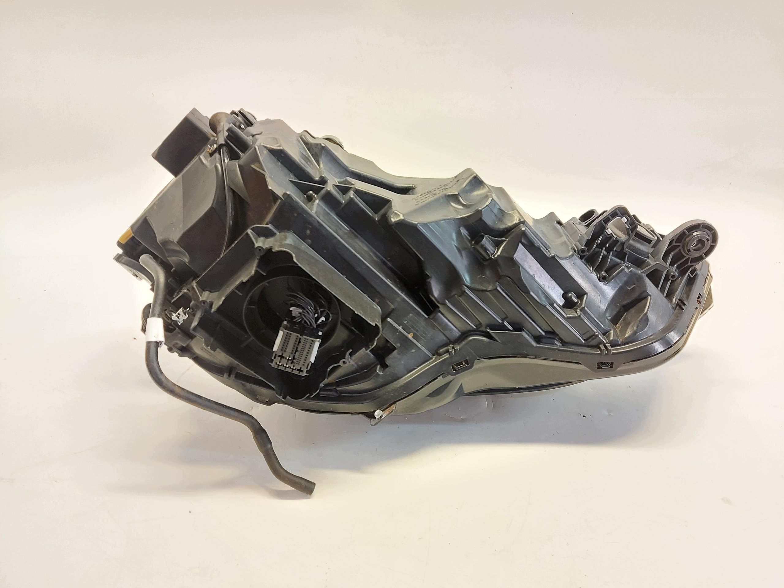 AUDI A5 8B3 AVANT light front left LED RHD UK 8B3941033AB
