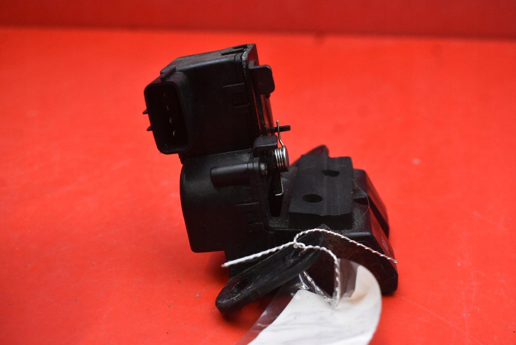 lock bonnet rear part boot KIA CEED 1 and KOMBI 07-10