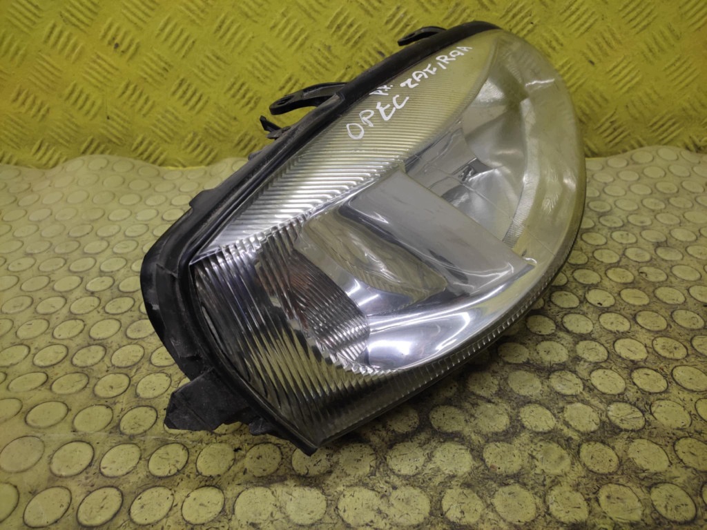 OPEL ZAFIRA A REFLEKTOR light right front