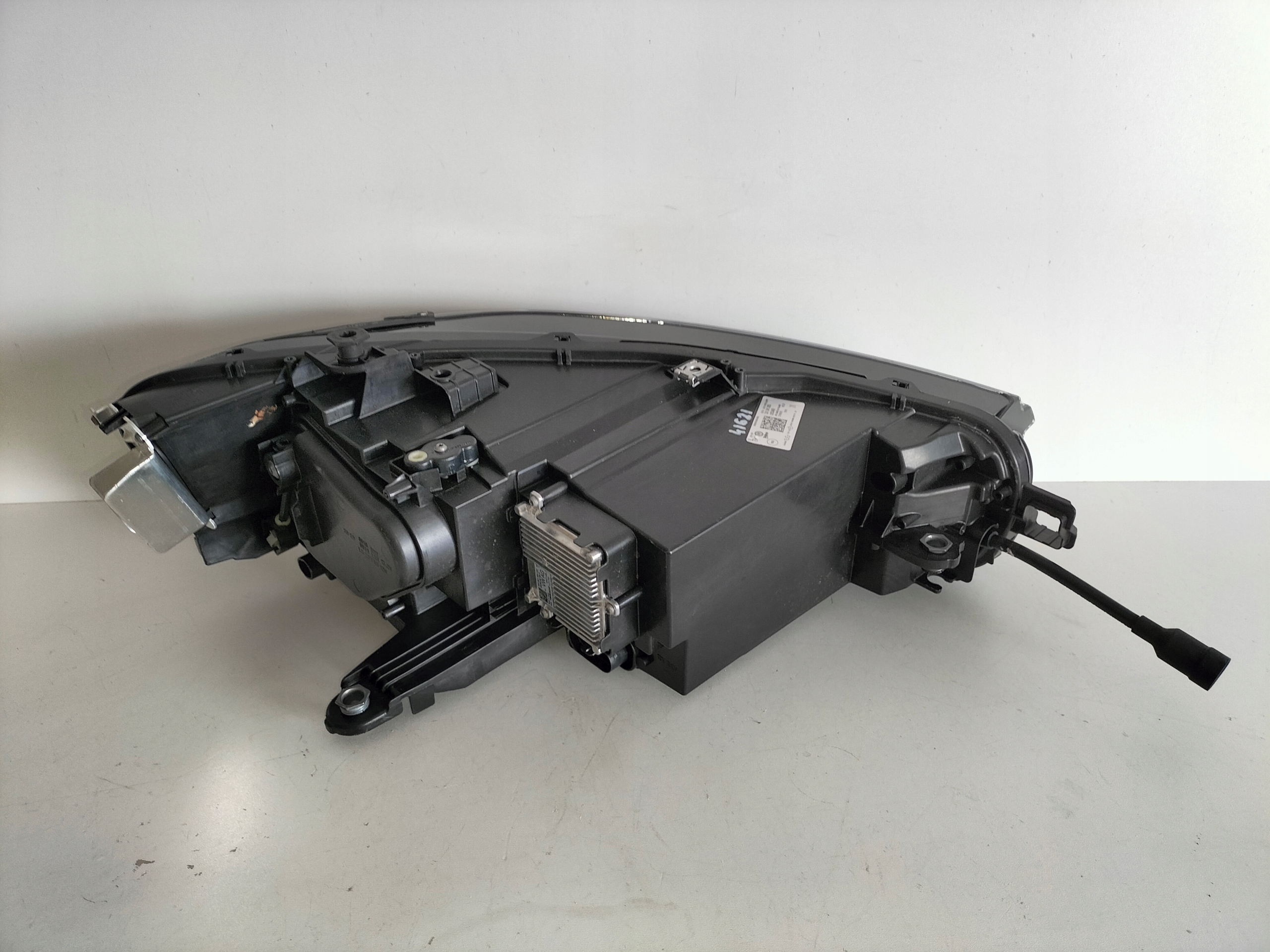 far prednja reflektor lijeva VW PASSAT B9 24- FULL LED