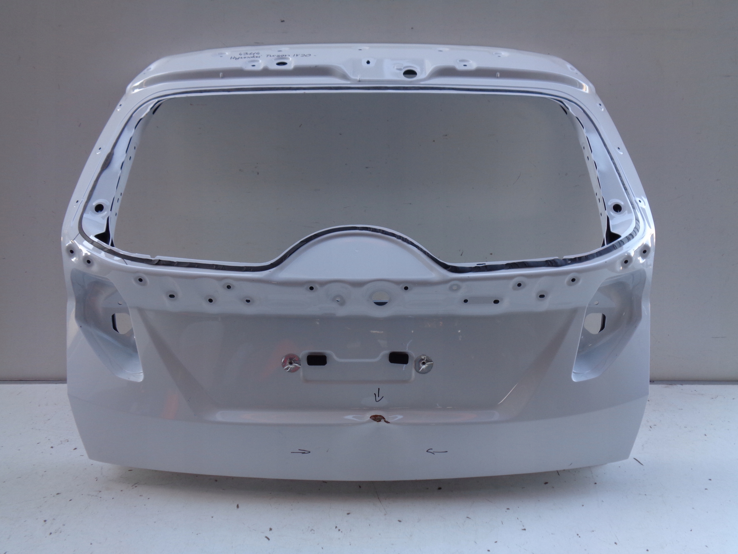HECKKLAPPE HYUNDAI TUCSON IV 20- NR 43114