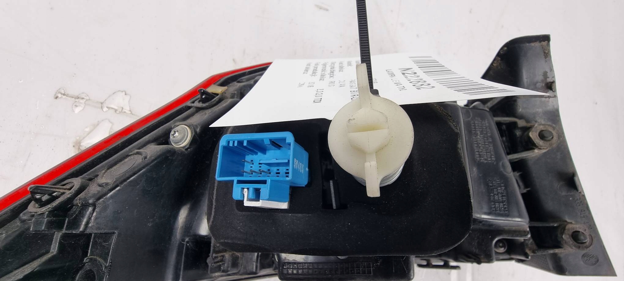 light left rear part VOLKSWAGEN PASSAT B8 R-LINE
