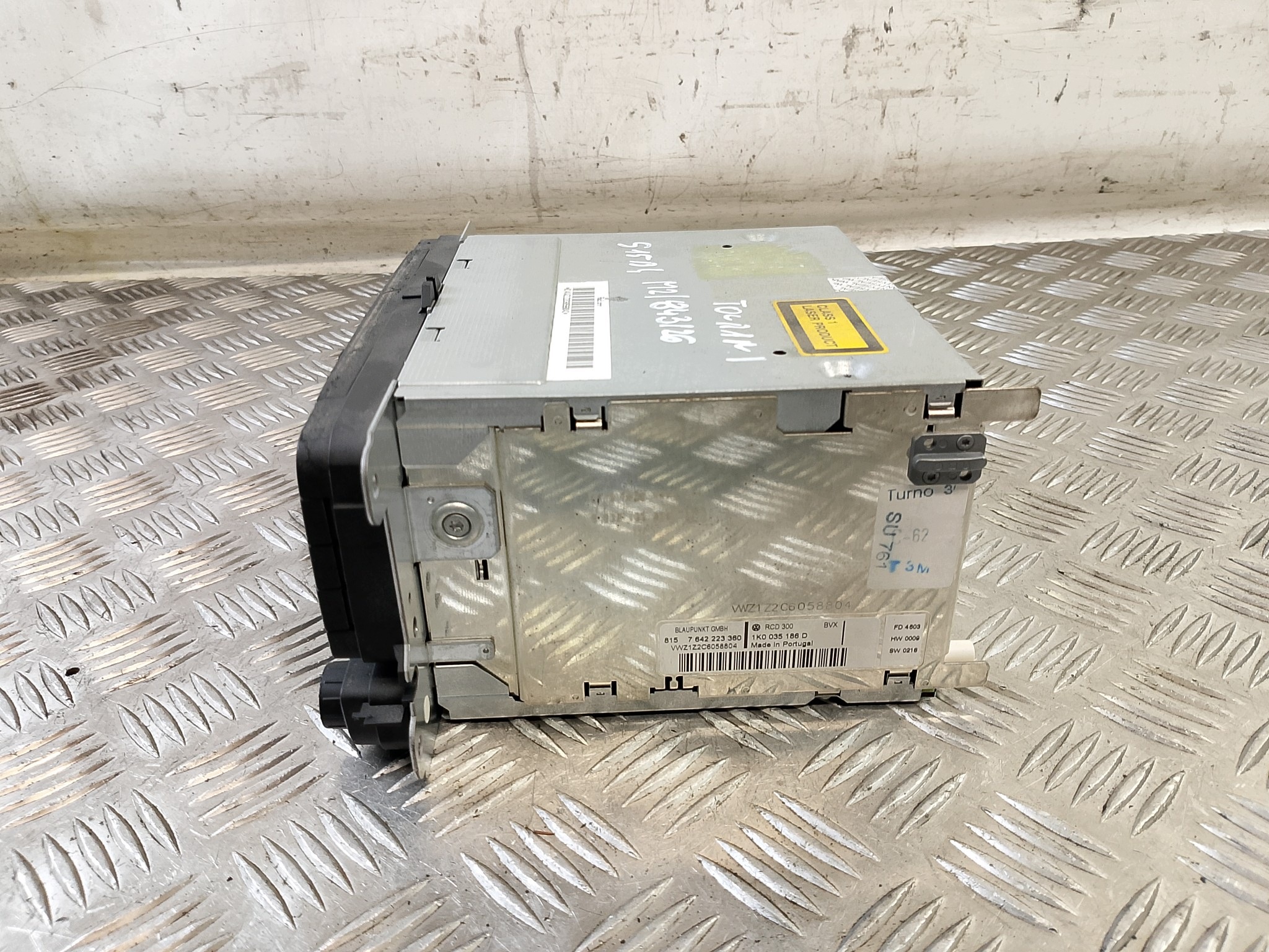 RADIO VW TOURAN e 1K0035186D
