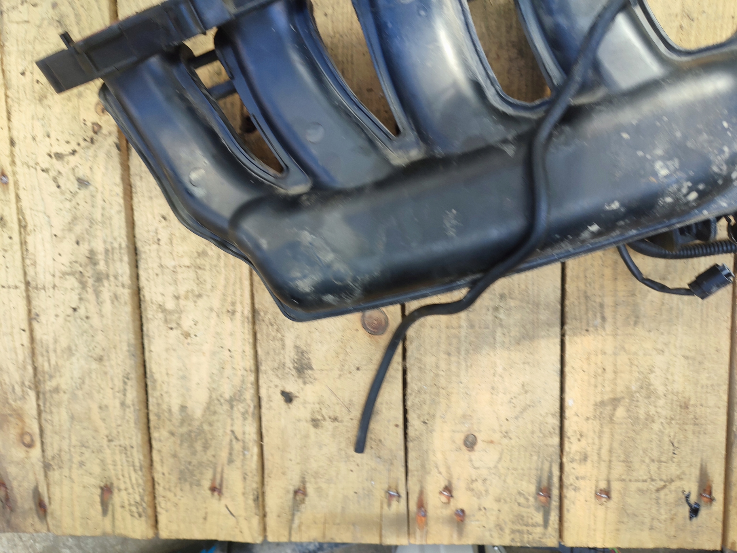 intake manifold MERCEDES W204 1.8 A2711400601