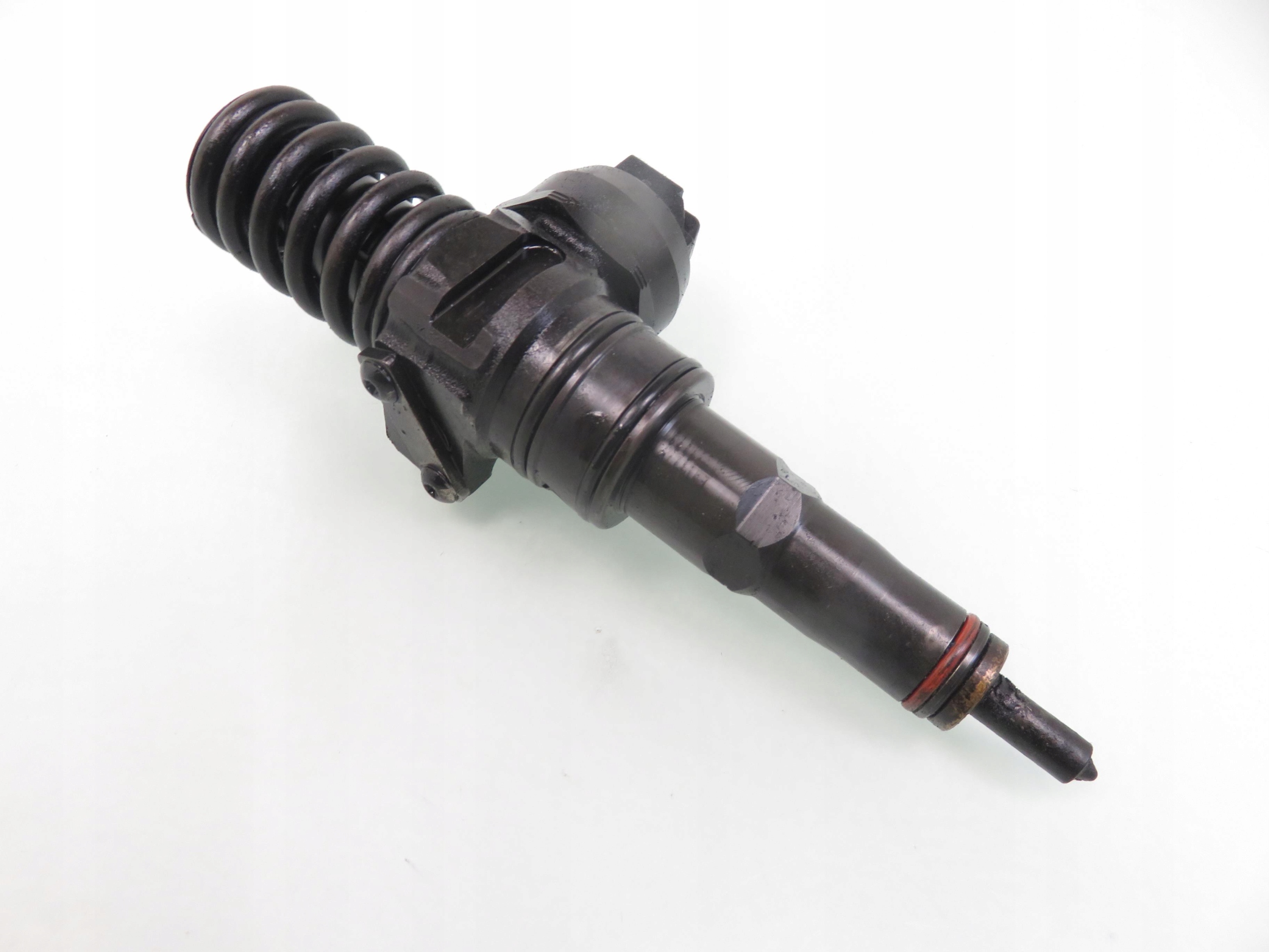 POMPOWTRYSKIWACZ VW PASSAT B5 FL 1.9 TDI 038130073BA