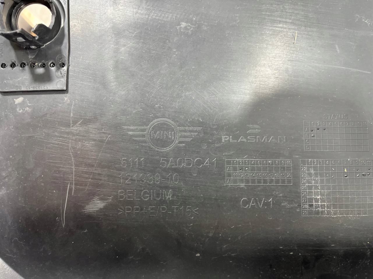 MINI COUNTRYMAN U25 2023-> SPOILER ZEDRZAKA front 51115A0DC41
