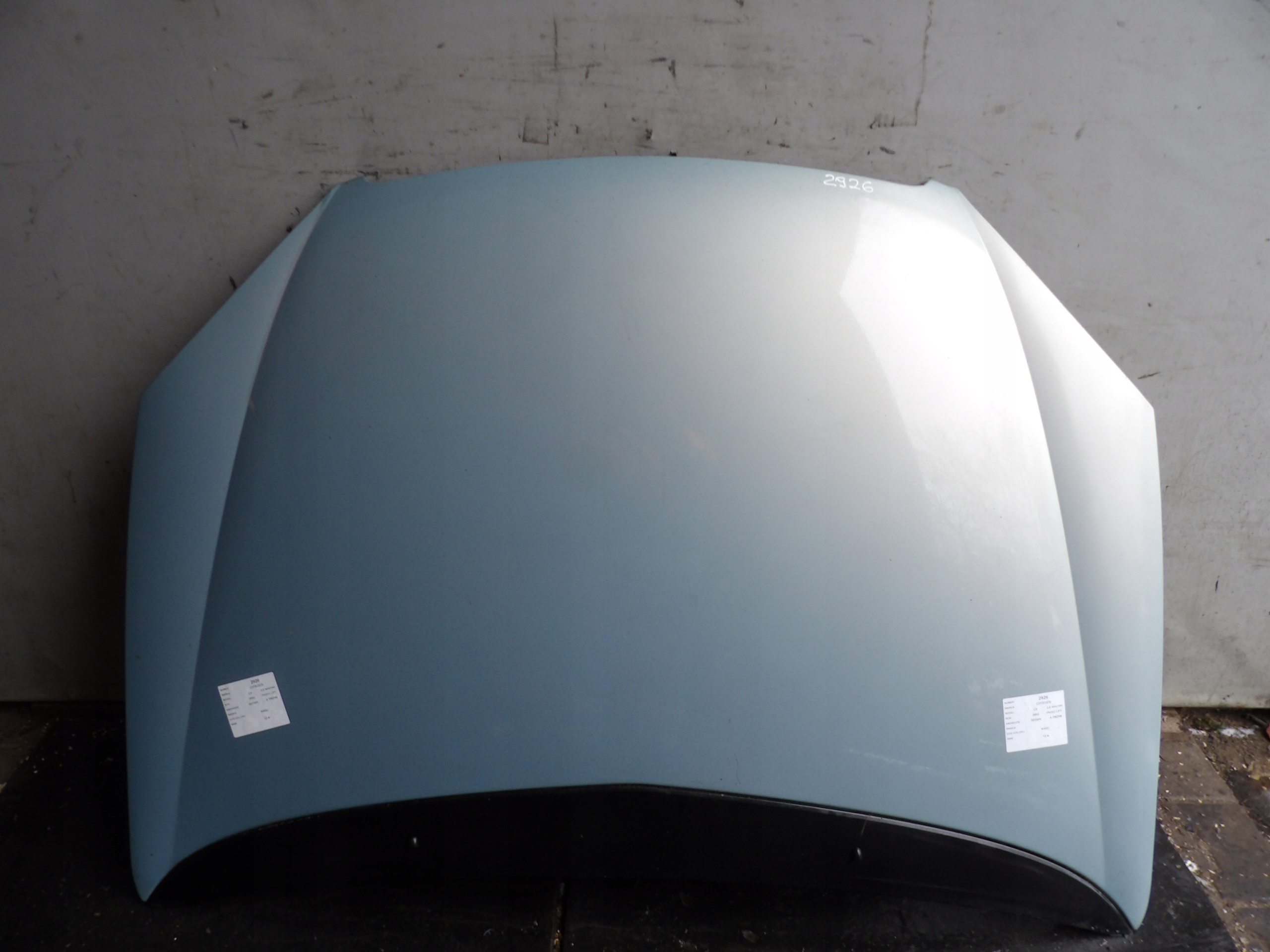 Citroen C5 et Capot lak. KRSC