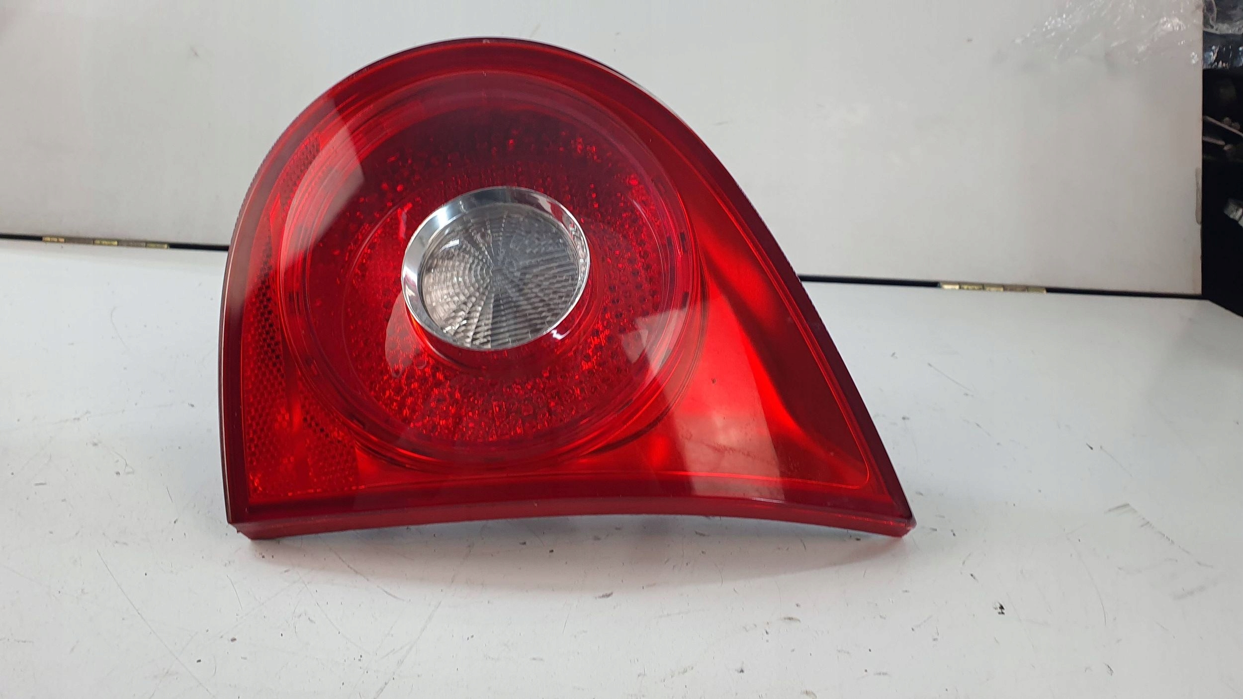 Volkswagen Golf V 5 1K6 light rear right rear part