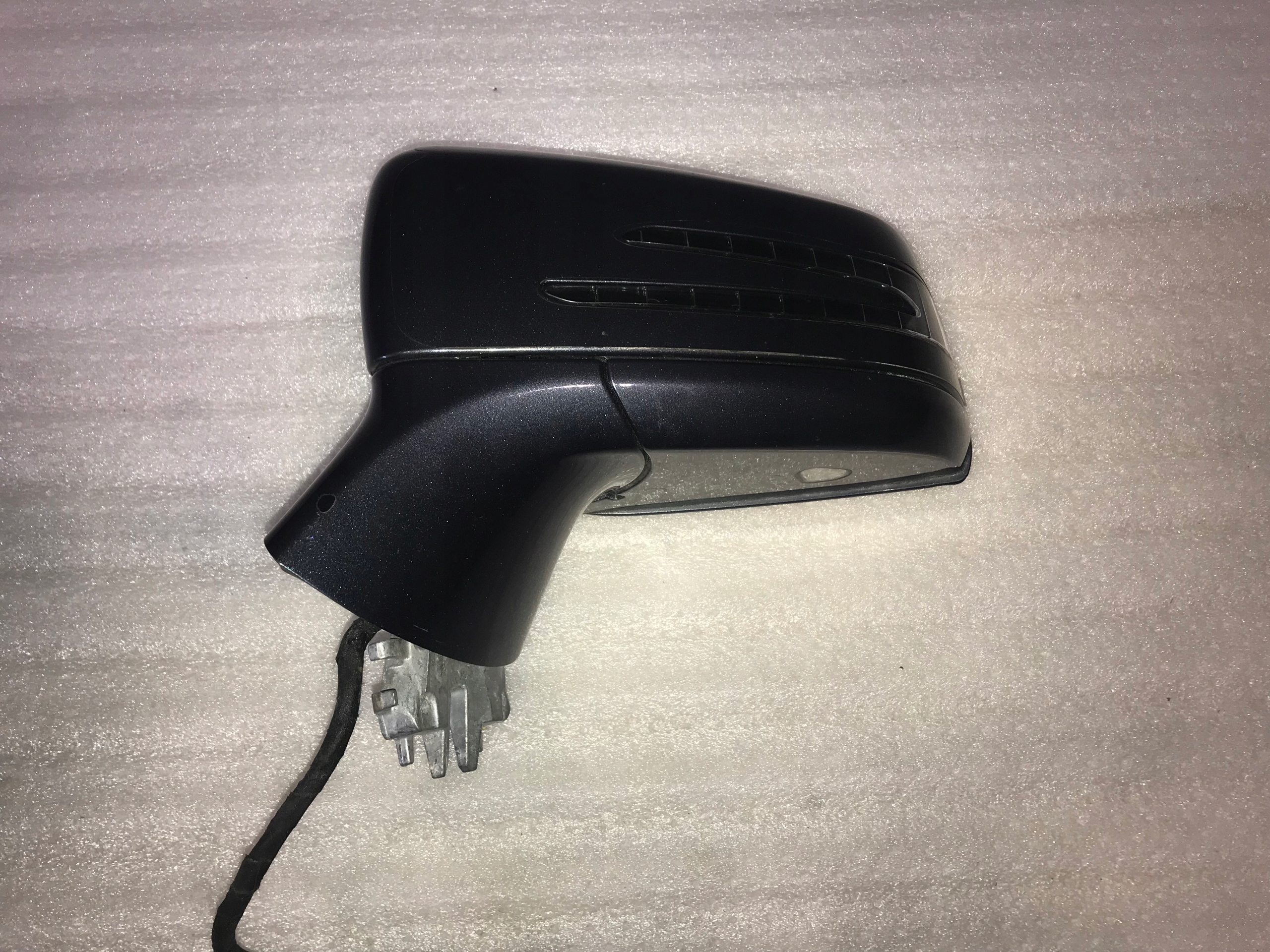 MERCEDES W218 CLS LUSTERKO LEWE 10+10 EUROPA ASYST