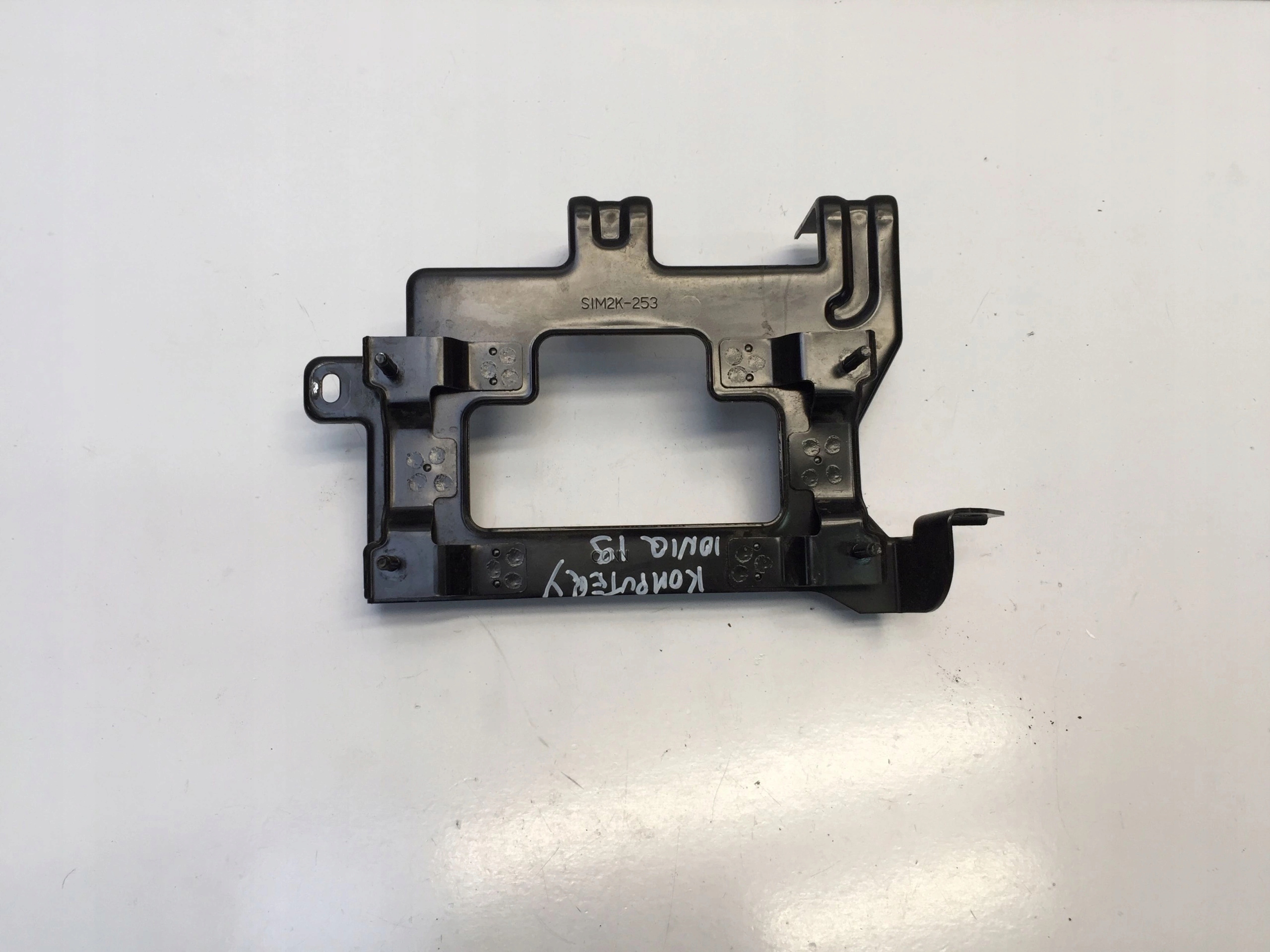 HYUNDAI IONIQ 19 WSPORNIK MOCOWANIE RADARU