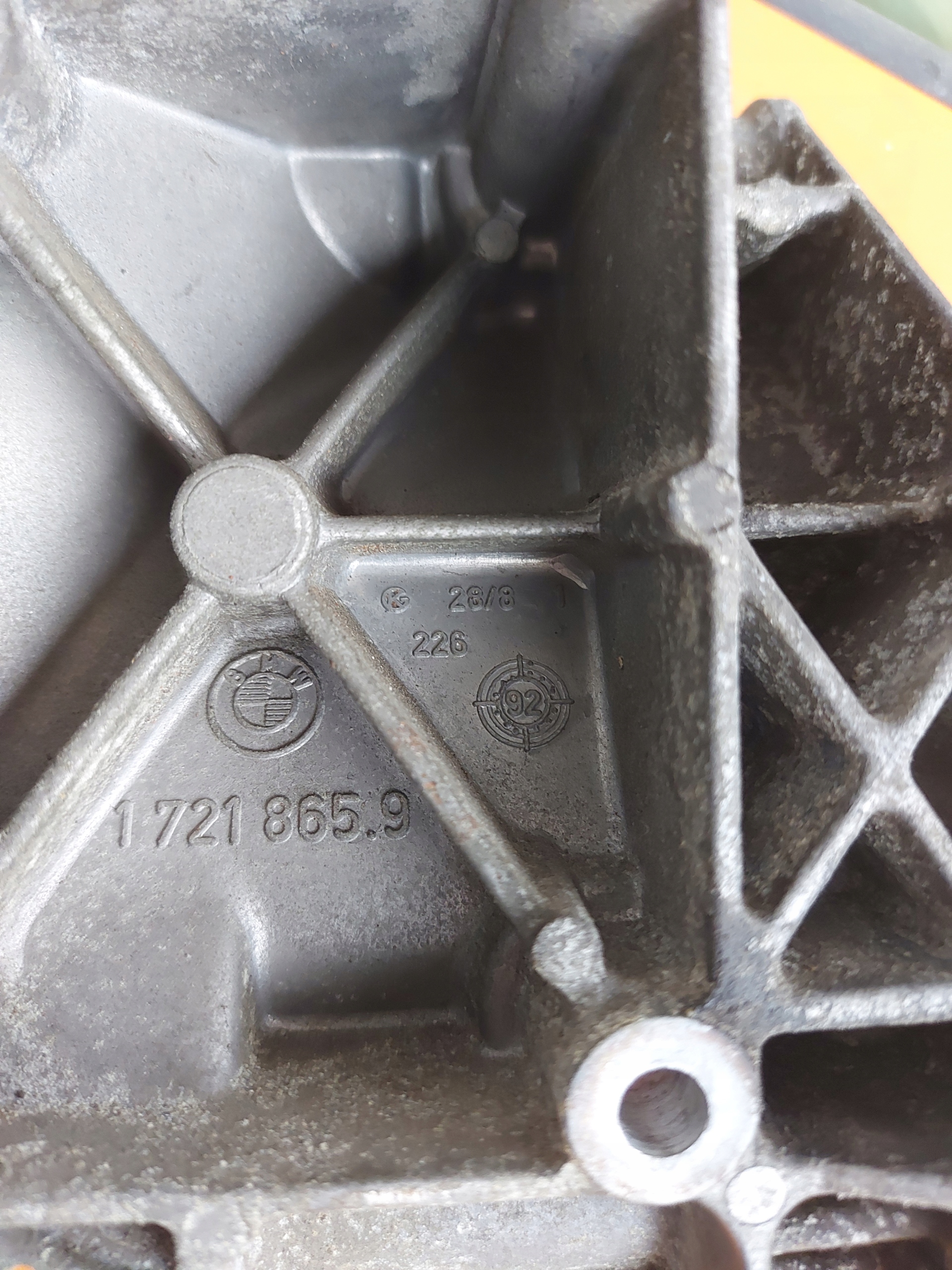 holder engine mount holder BMW 3 E36 1.8 BENZ. E46 17218659 OE EU