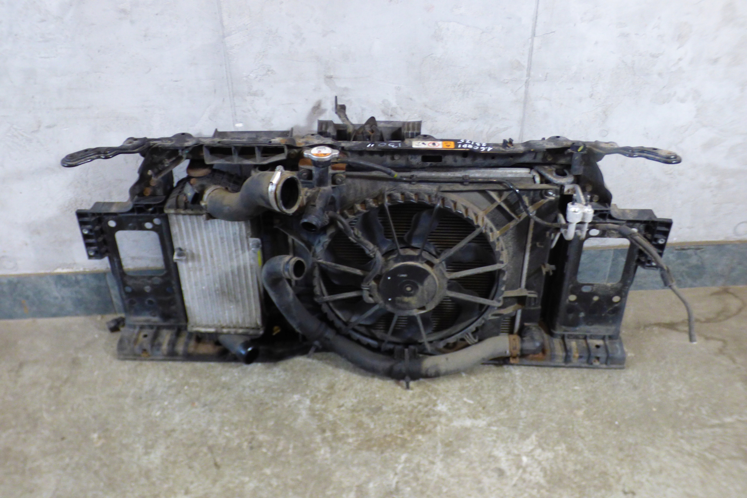 front body wall pillar radiator KPL. HYUNDAI i30 II 1.6 CRDI