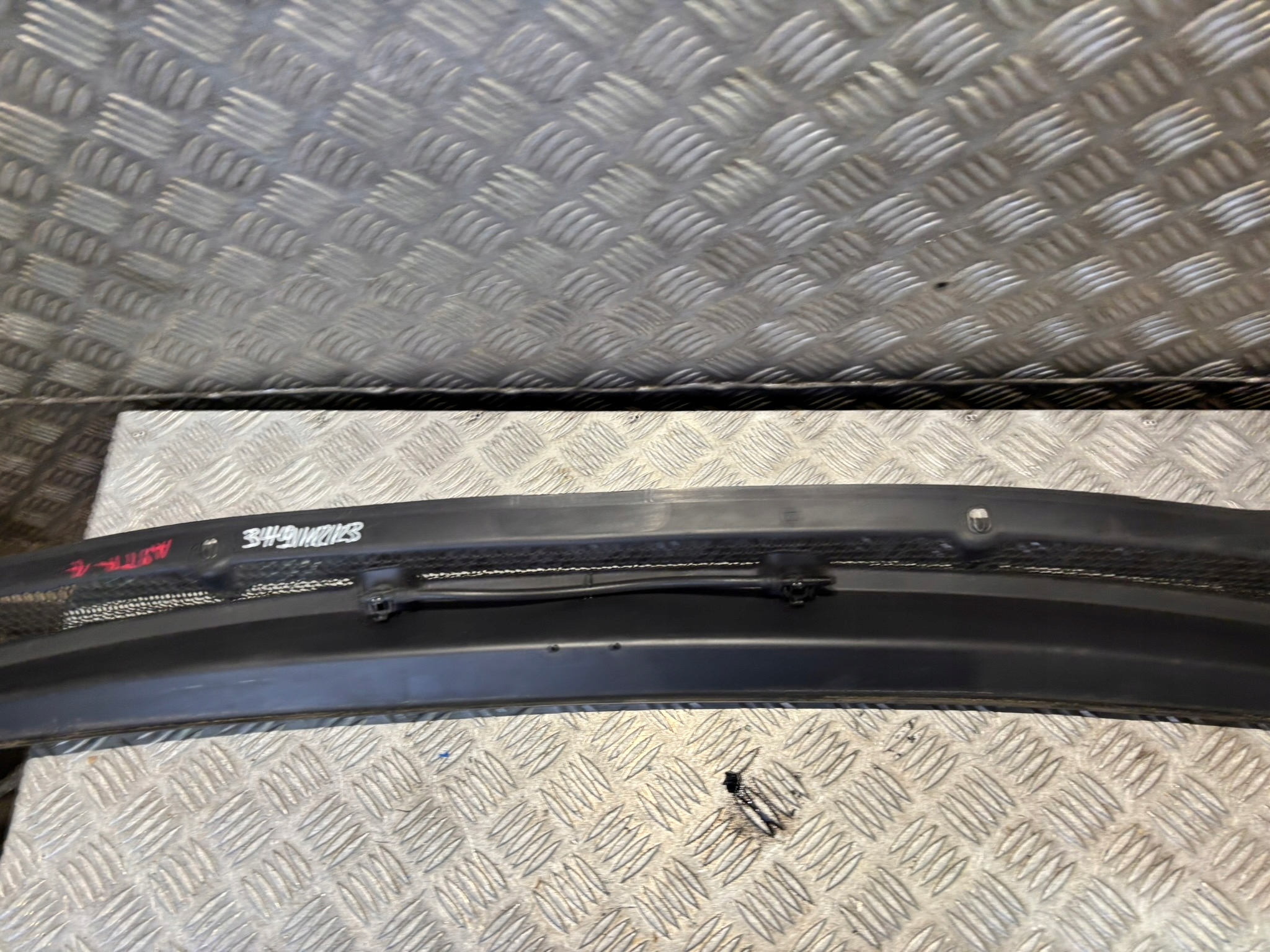 opel Astra J накладка перед 13267105