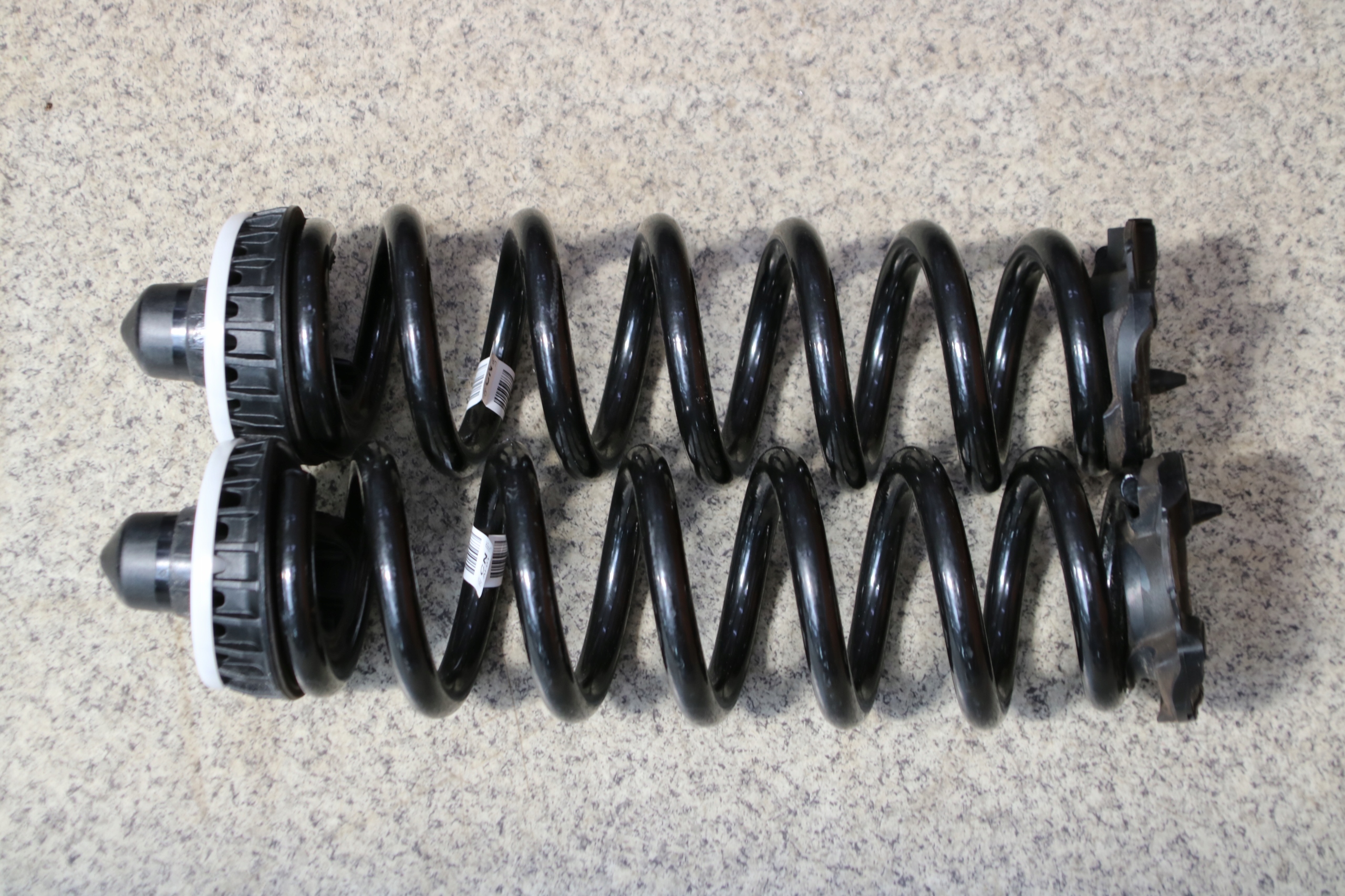 BMW G20 G23 springs springing rear part rear. CN KOMPLET
