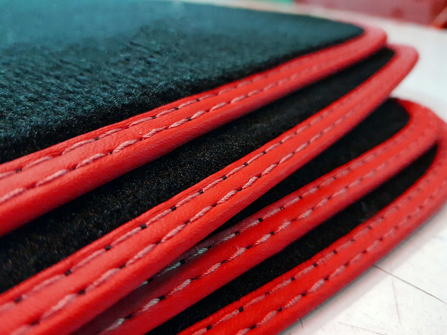 

Chevrolet Corvette C7 2013-2019 Dywaniki Welurowe