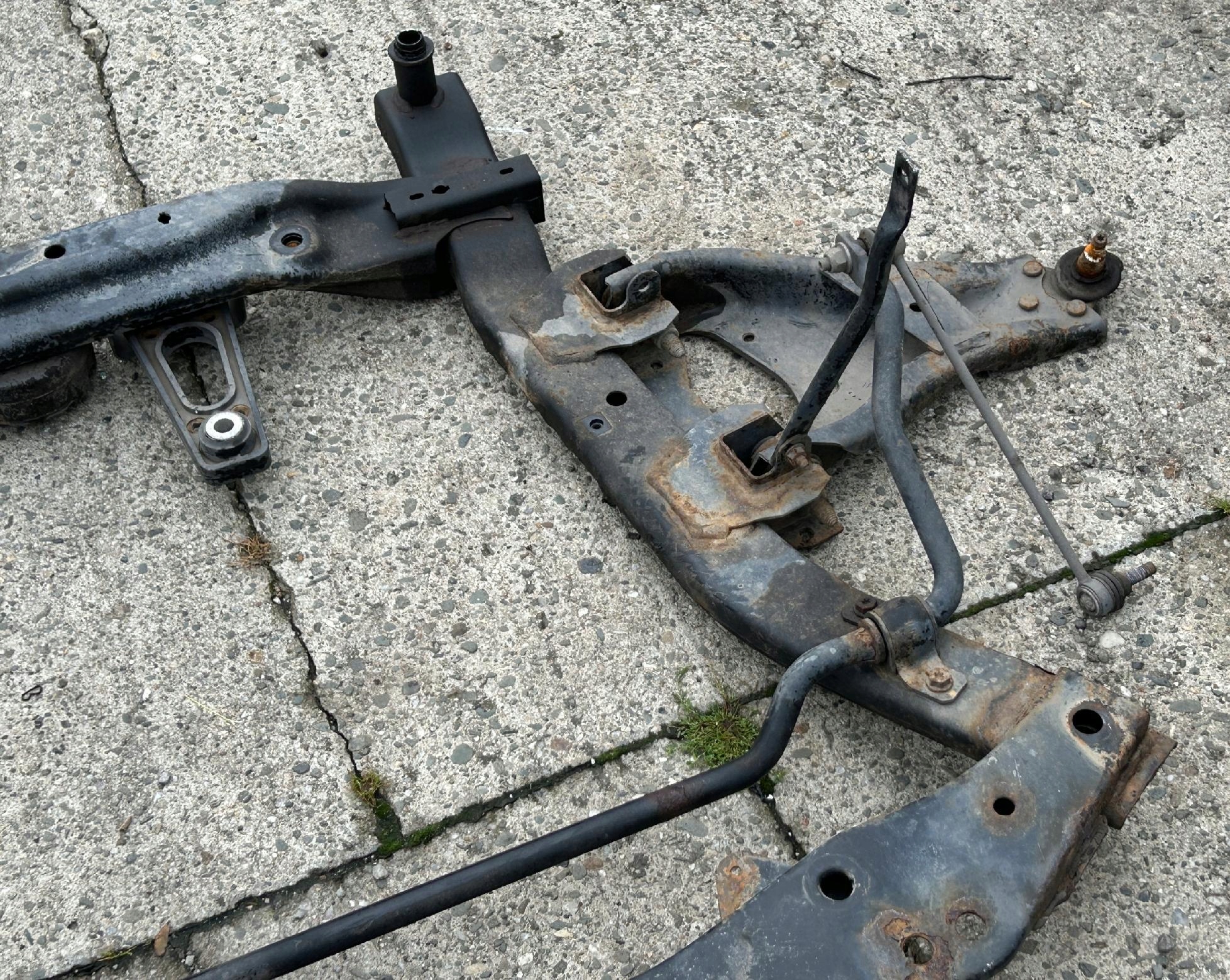 subframe axle beam front DACIA DUSTER and 10- 1.6 16V 2WD