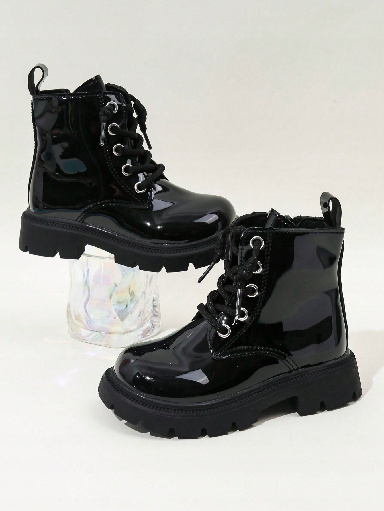 SHEIN czarne wysokie lakierowane botki workery 25 Płeć dziewczynki