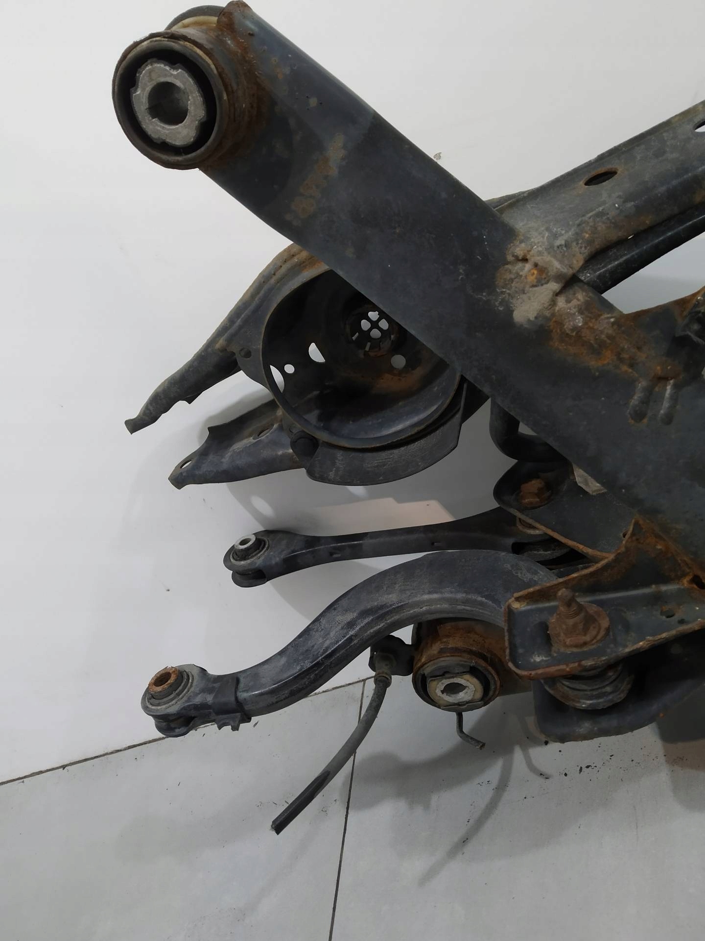 axle beam springing rear part AWD 5Q0505235J Audi Q2 and (2016- )