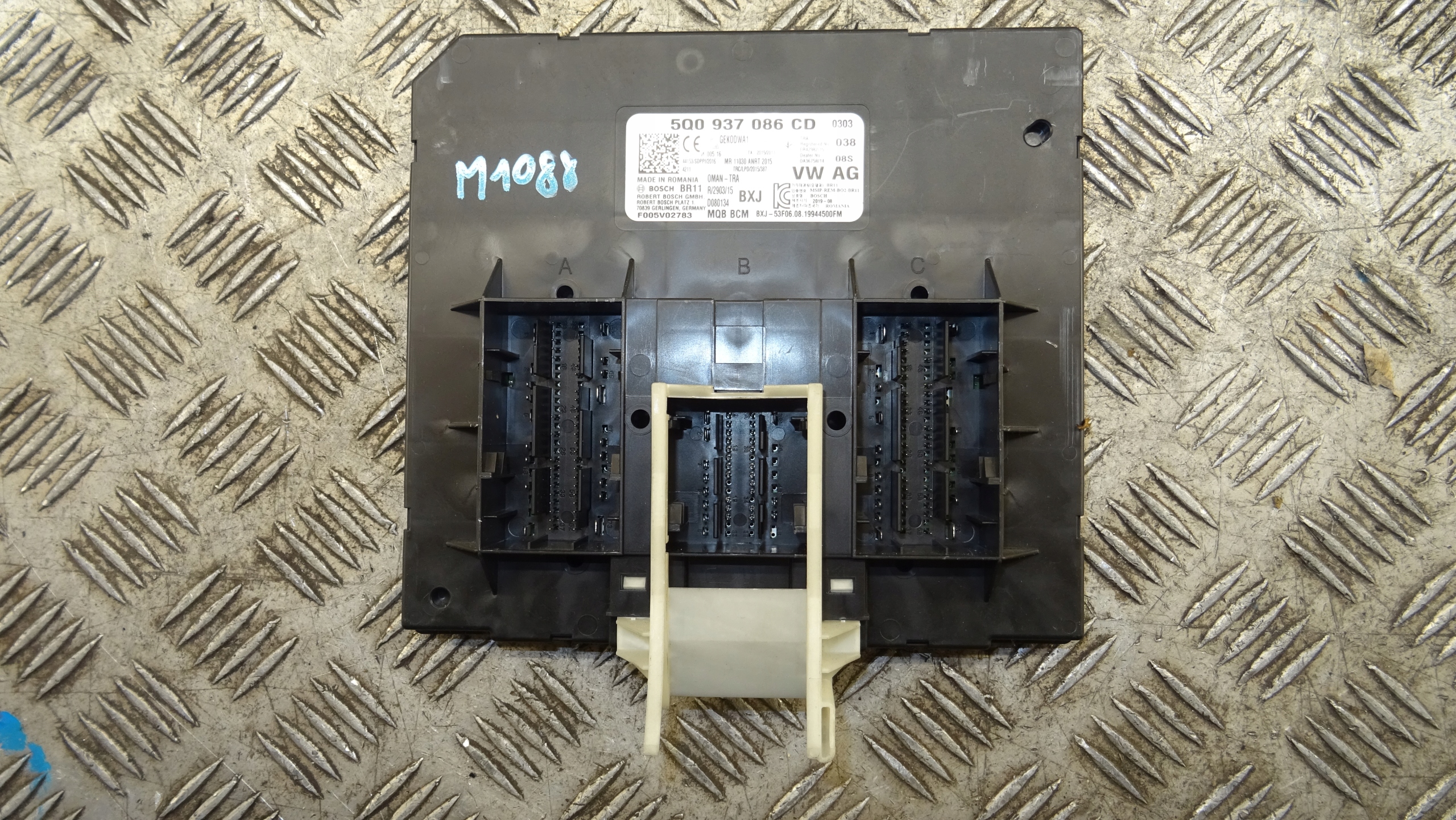 AUDI SEAT SKODA VW module control unit KOMFORTU BCM