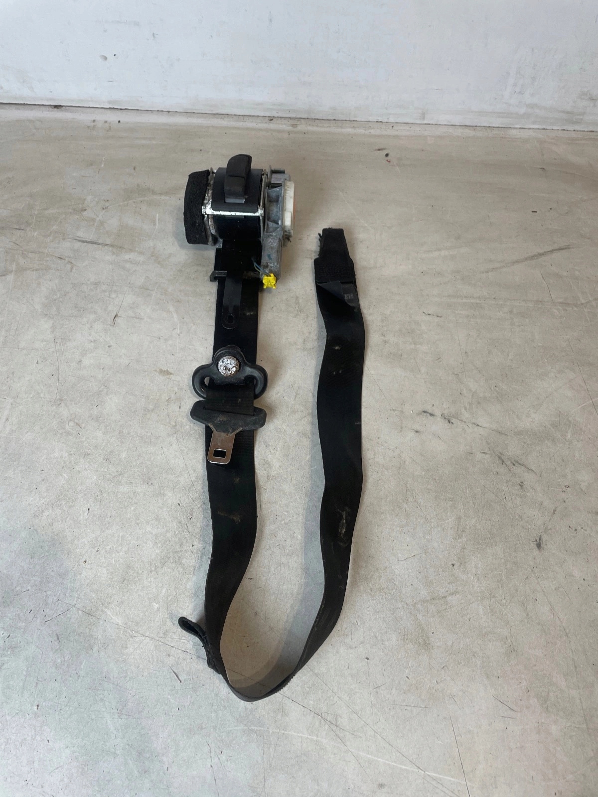 tension belt safety front front right Ford Fiesta MK7