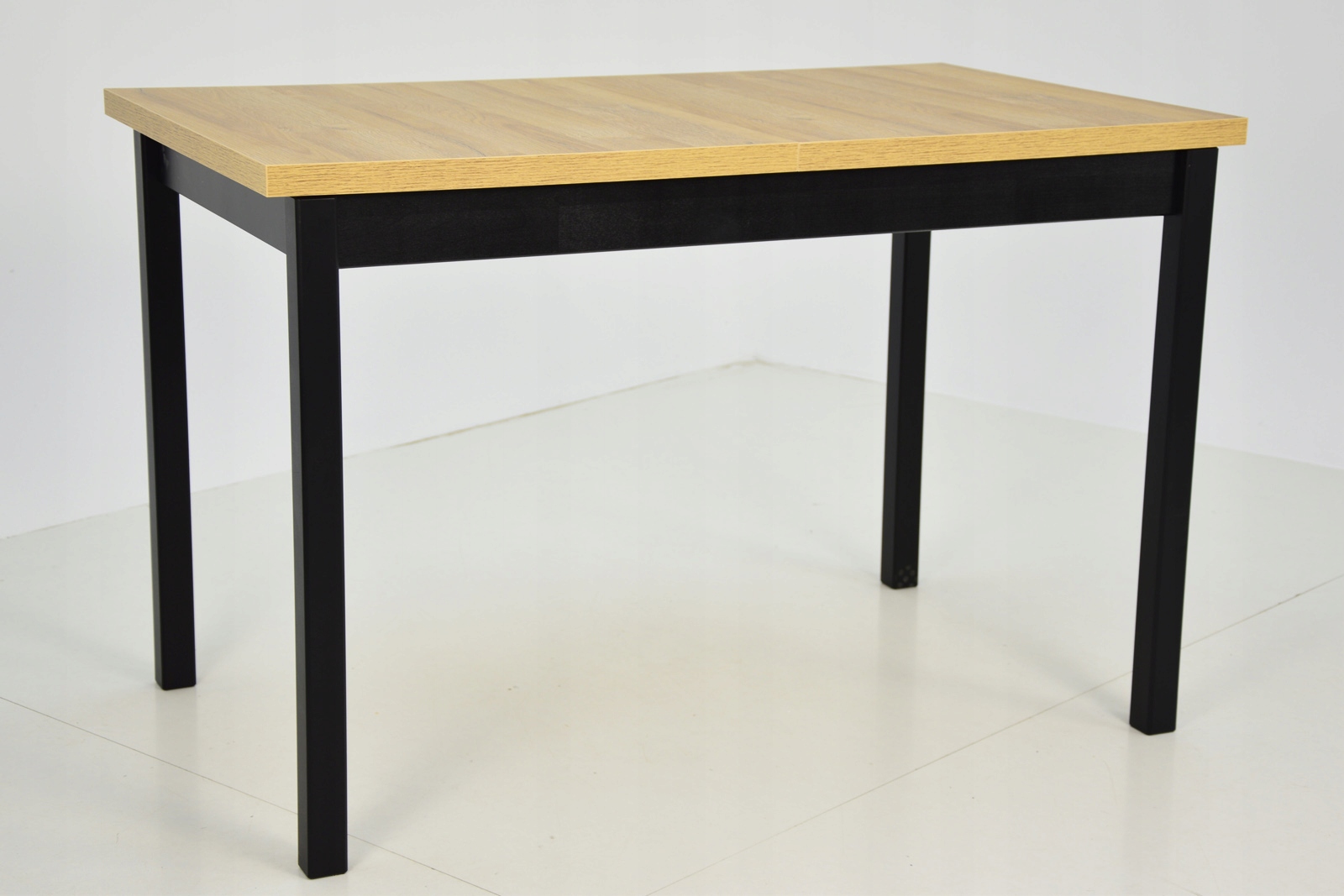 4 krzesła Z DREWNA i stół rozkładany 70x120/160 Liczba elementów w zestawie 4