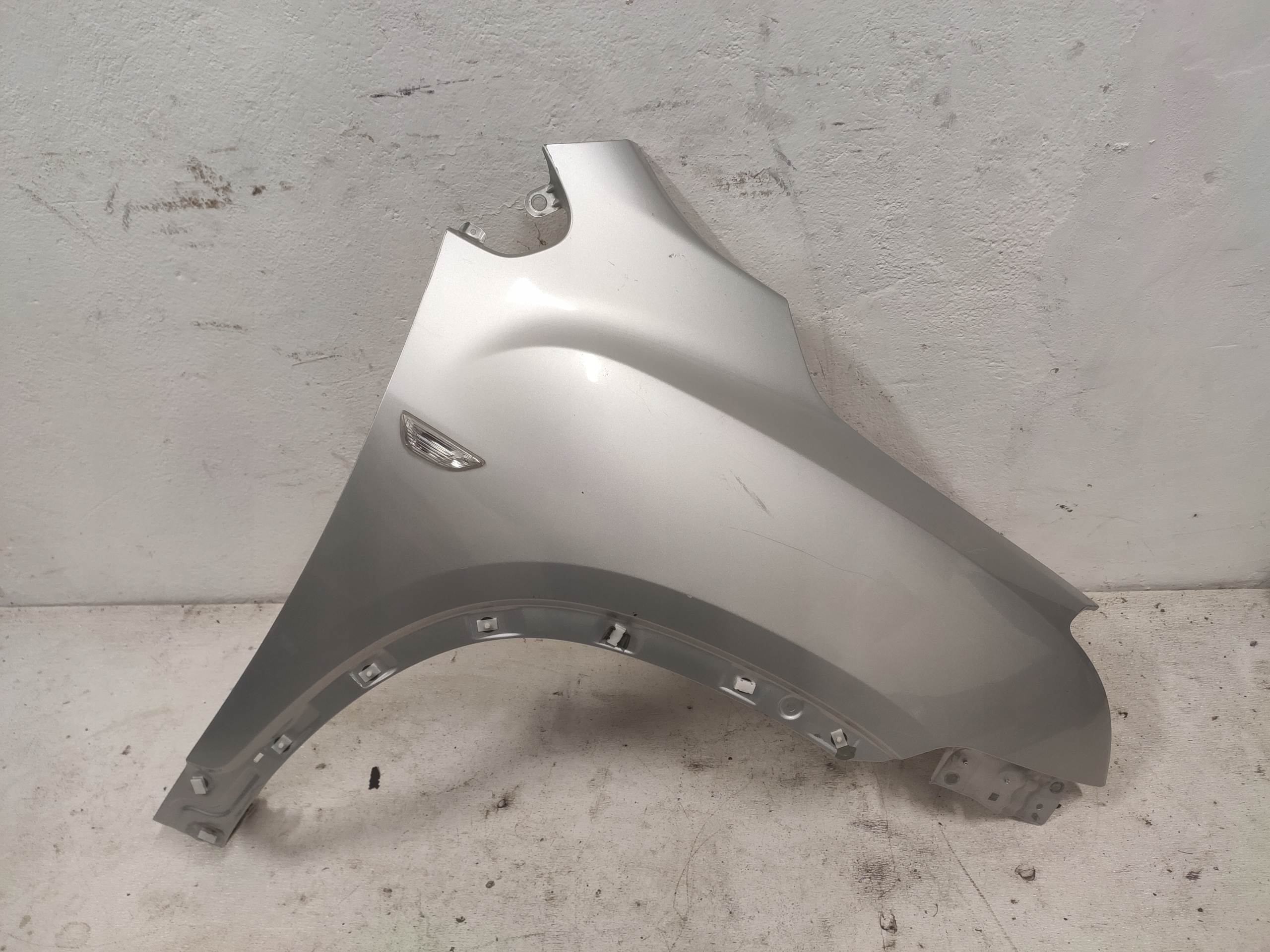 CHEVROLET TRAX fender right front indicator
