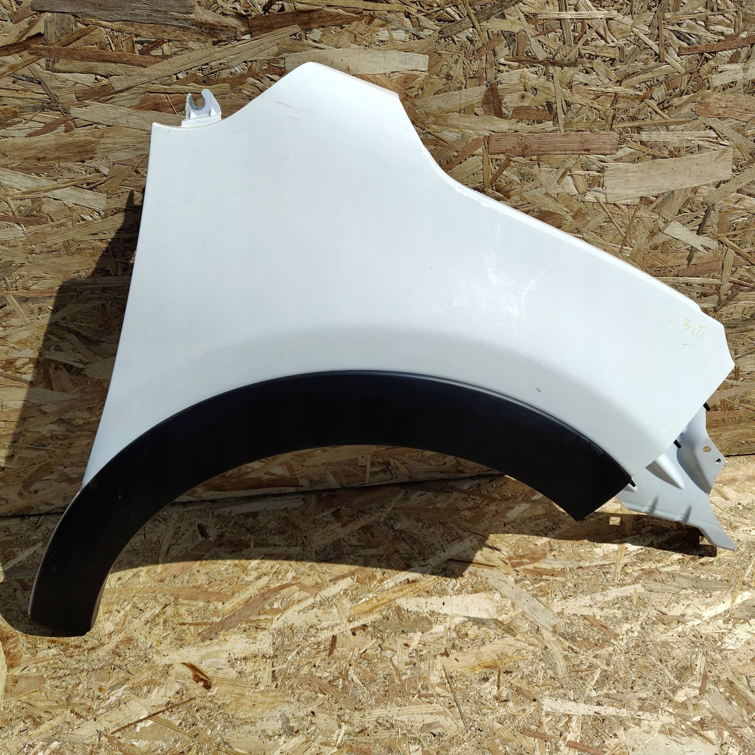 parafango Destro Bocchetta Citroen C3 III Ewp bialy demontaz
