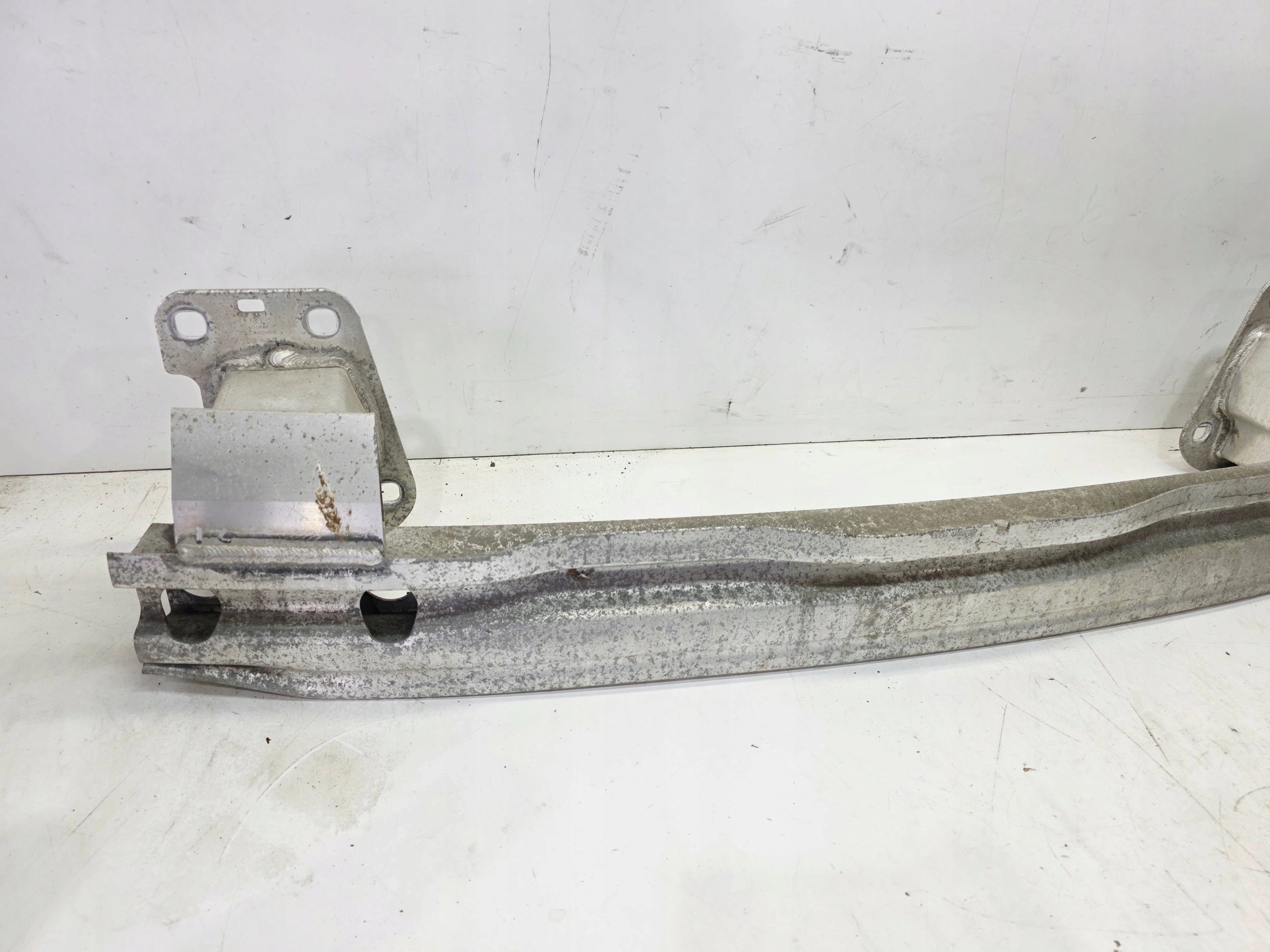 sider below bumper rear part AUDI Q7 4M Q8 4M0807309